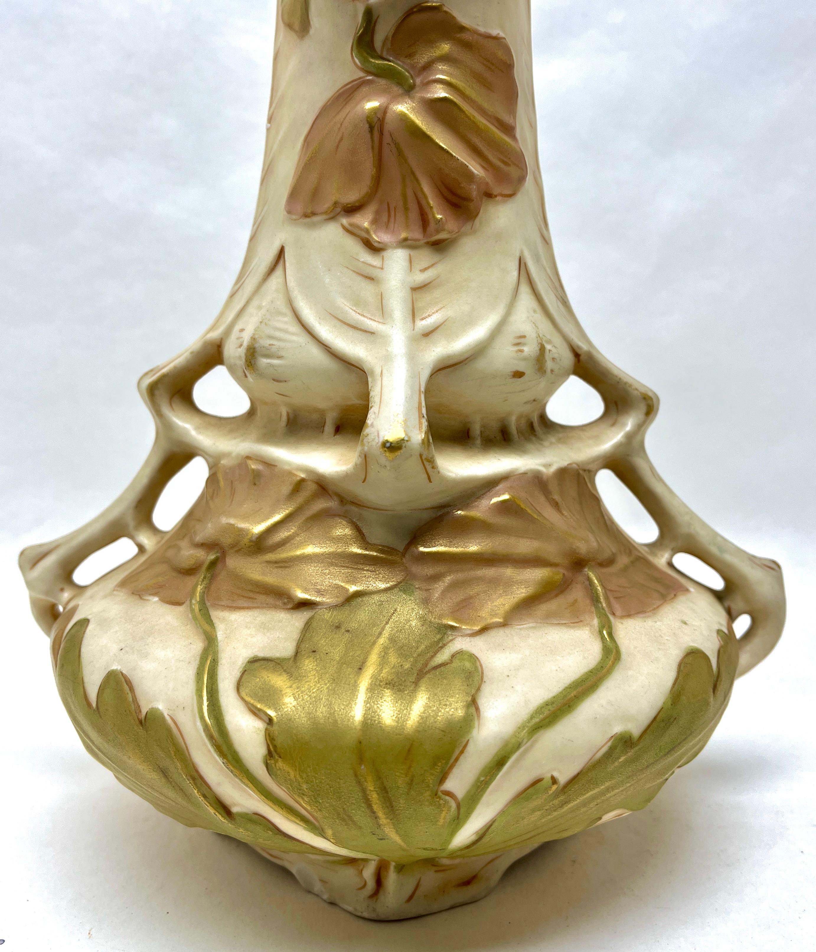 Royal Dux Bohemia Paar organisch geformte Vasen mit Fabrikstempel im Angebot 3