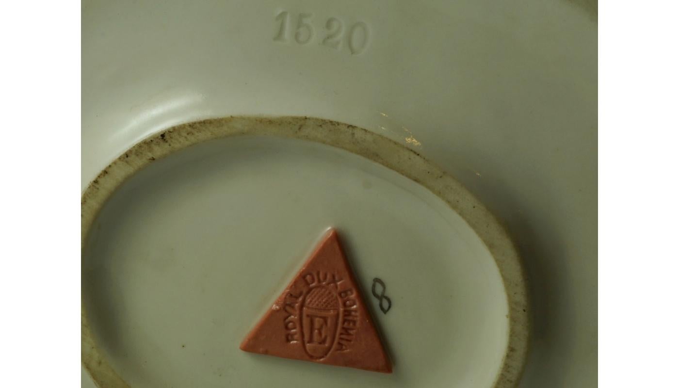 Royal Dux Bohemia Porcelain Bowl, circa 1919 For Sale 1