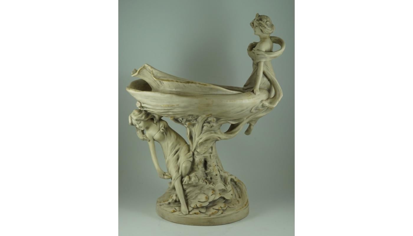 Royal Dux Bohemia Porcelain Bowl, circa 1919 For Sale 2