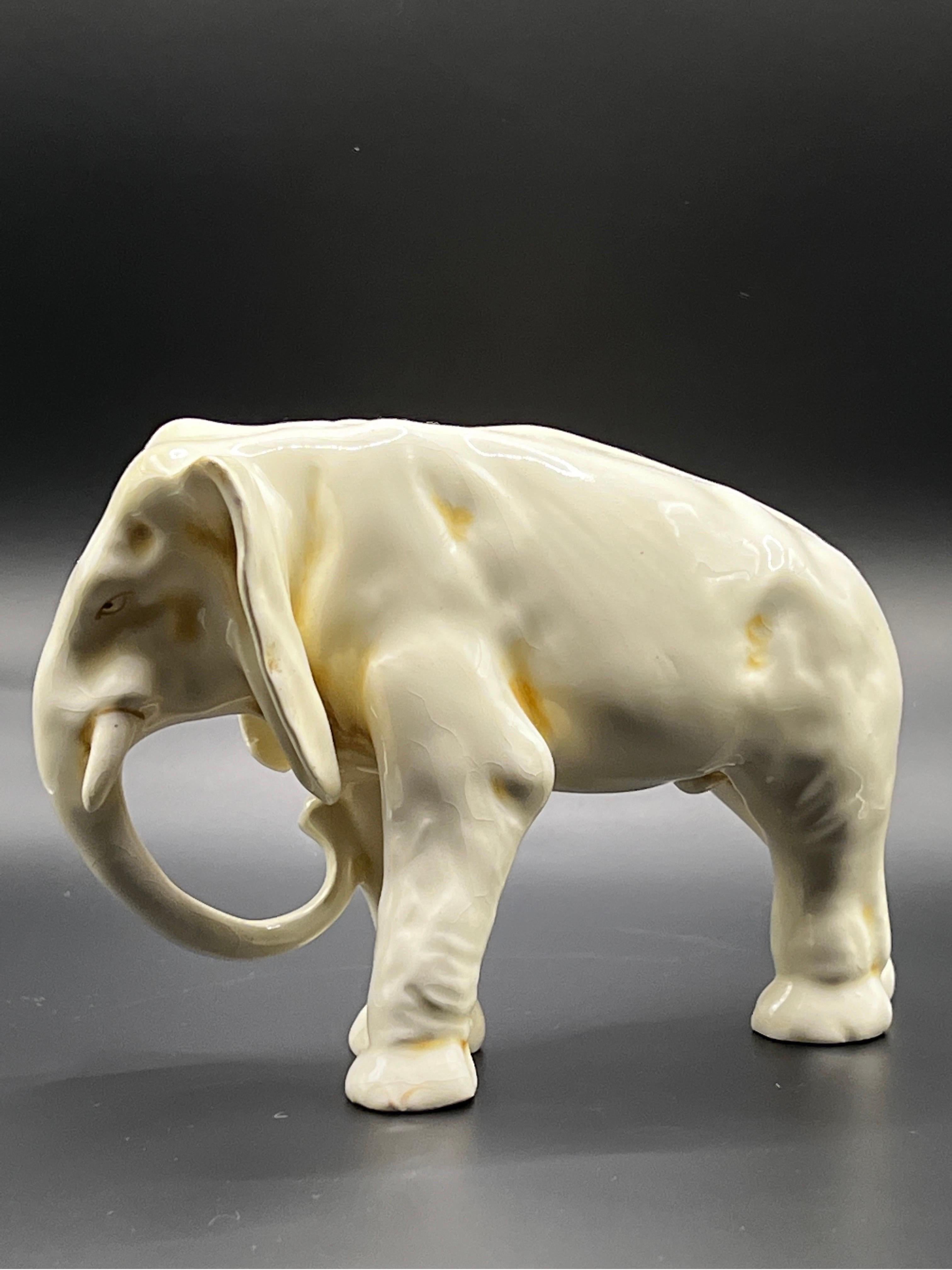 20th Century Royal Dux Chine de Blanc Éléphant Figurine, Bohemia 1930ies For Sale