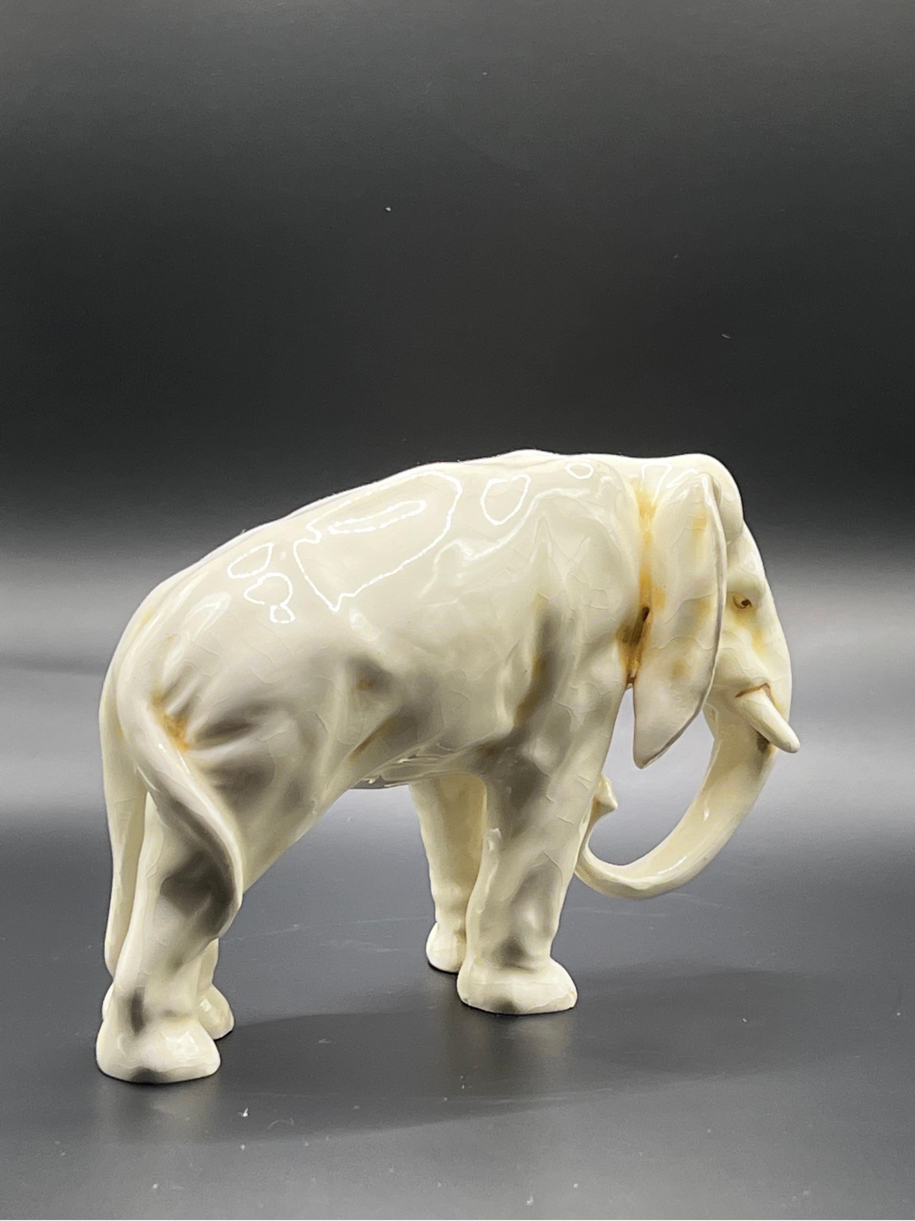 Royal Dux Chine de Blanc Éléphant Figurine, Bohemia 1930ies For Sale 2