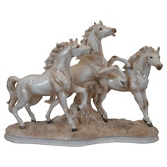Royal Dux J. Stewarle Tschechische Porzellan-Skulptur eines Pferdes mit Pferdemotiv