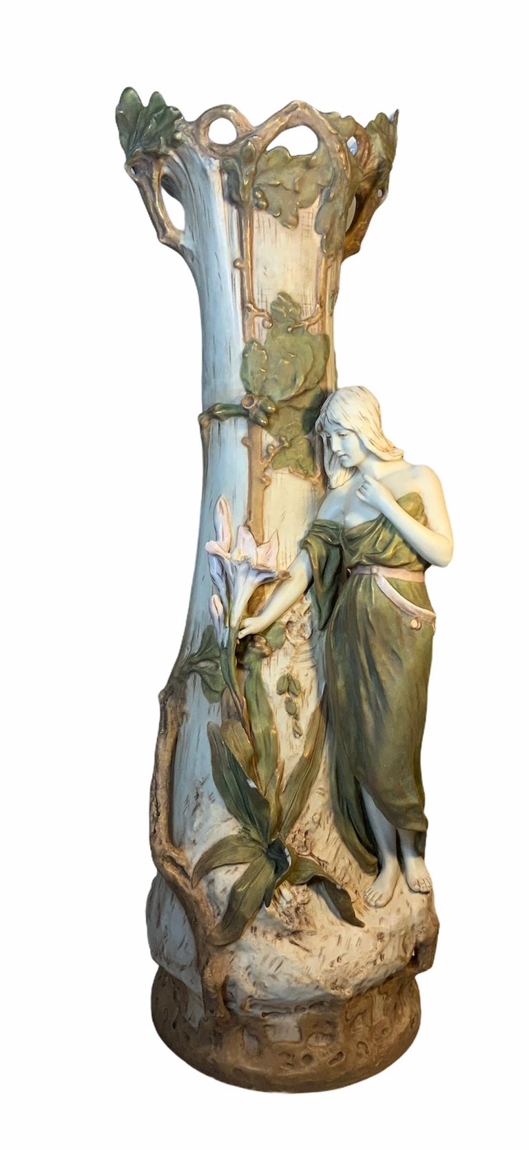 Royal Dux Pair of Art Nouveau Tall Vases For Sale at 1stDibs