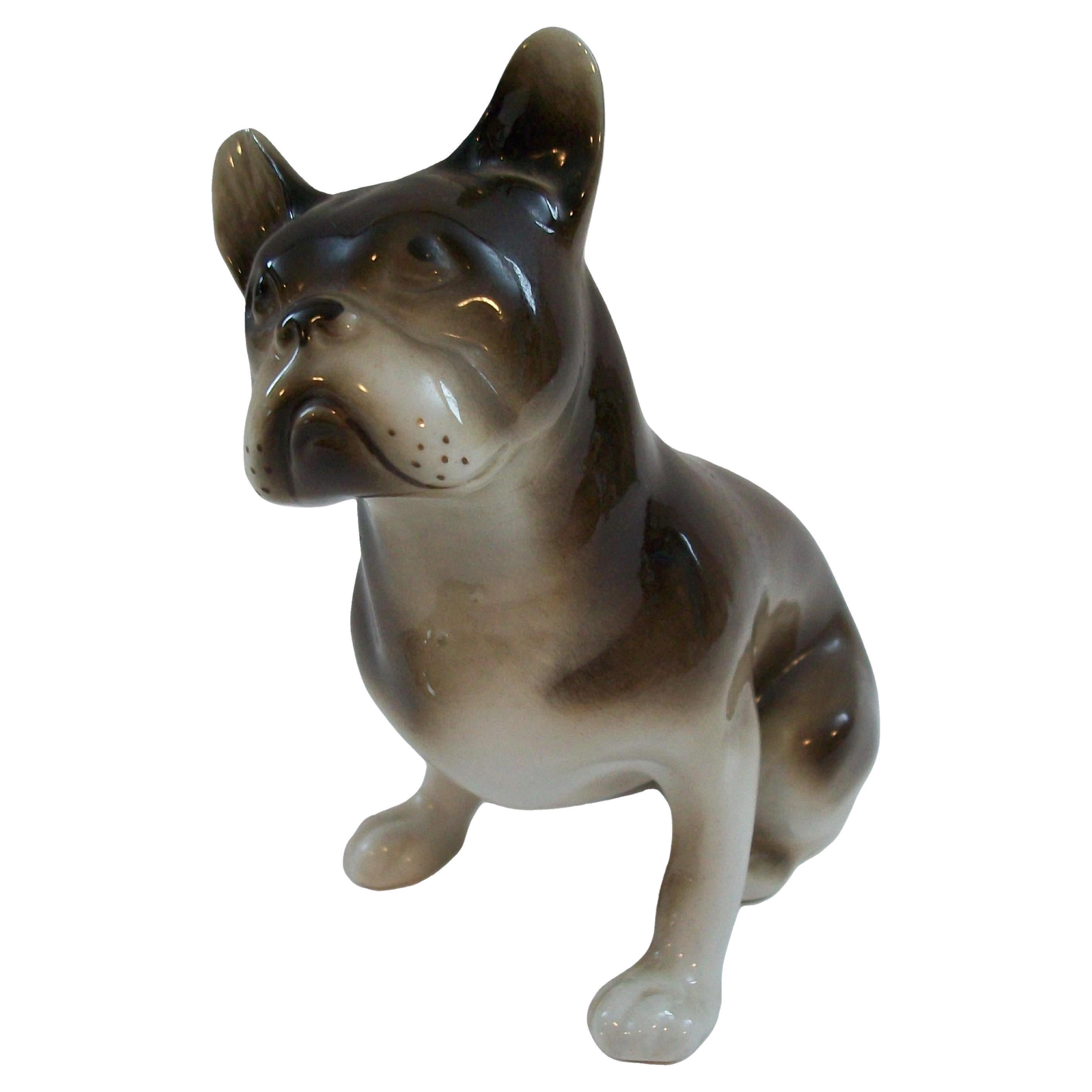 ROYAL DUX - Figurina di cane toro francese in porcellana d'epoca - C.R. - Inizio anni '90 in vendita