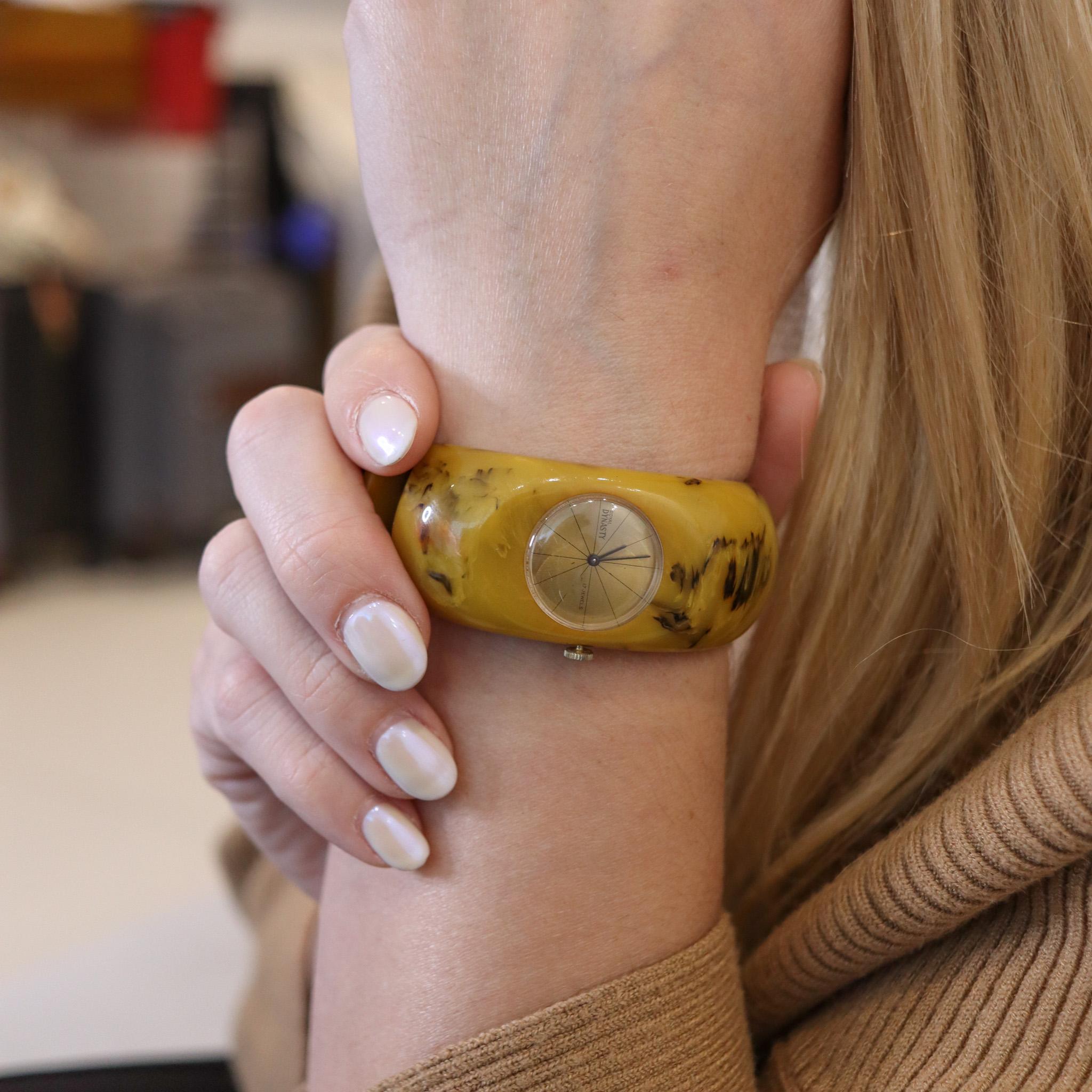 Royal Dynasty Vintage 1930 Butterscotch Bakelite Catalin Clamper Watch Bracelet In Excellent Condition In Miami, FL