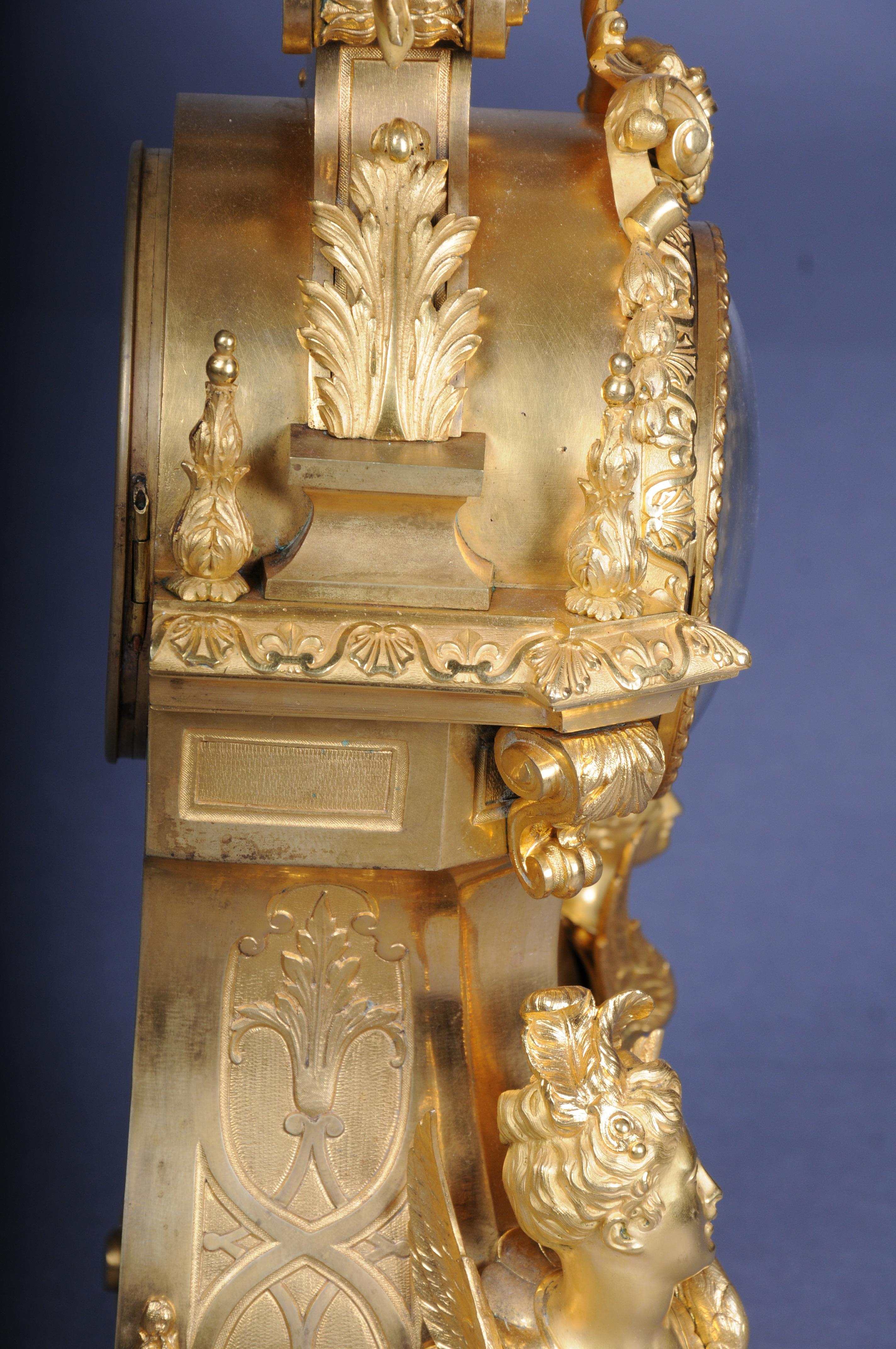 Royal fire-gilded mantel clock/Pendule Napoleon III, 1870, Paris, signed Lantier For Sale 3