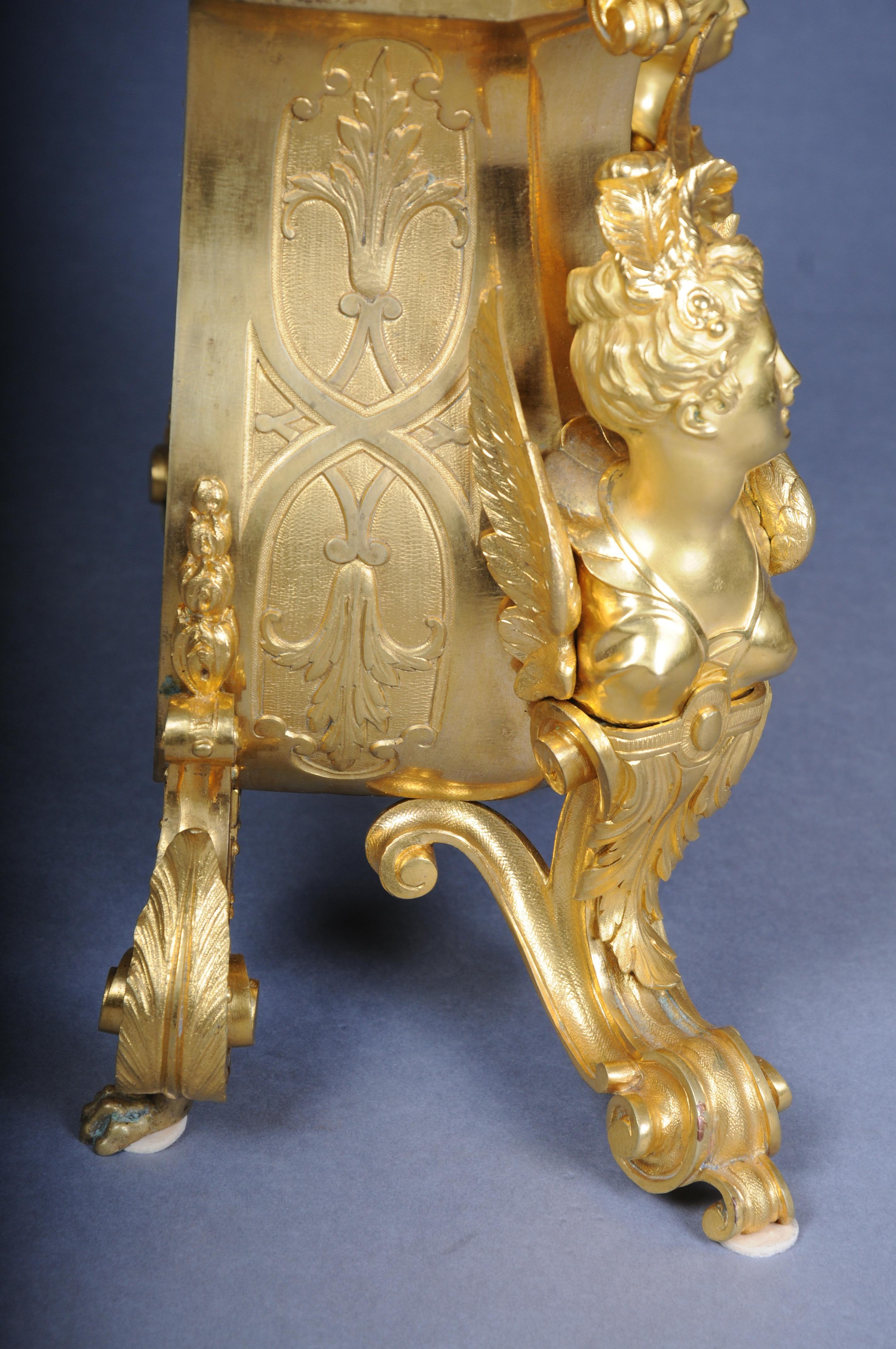 Royal fire-gilded mantel clock/Pendule Napoleon III, 1870, Paris, signed Lantier For Sale 4