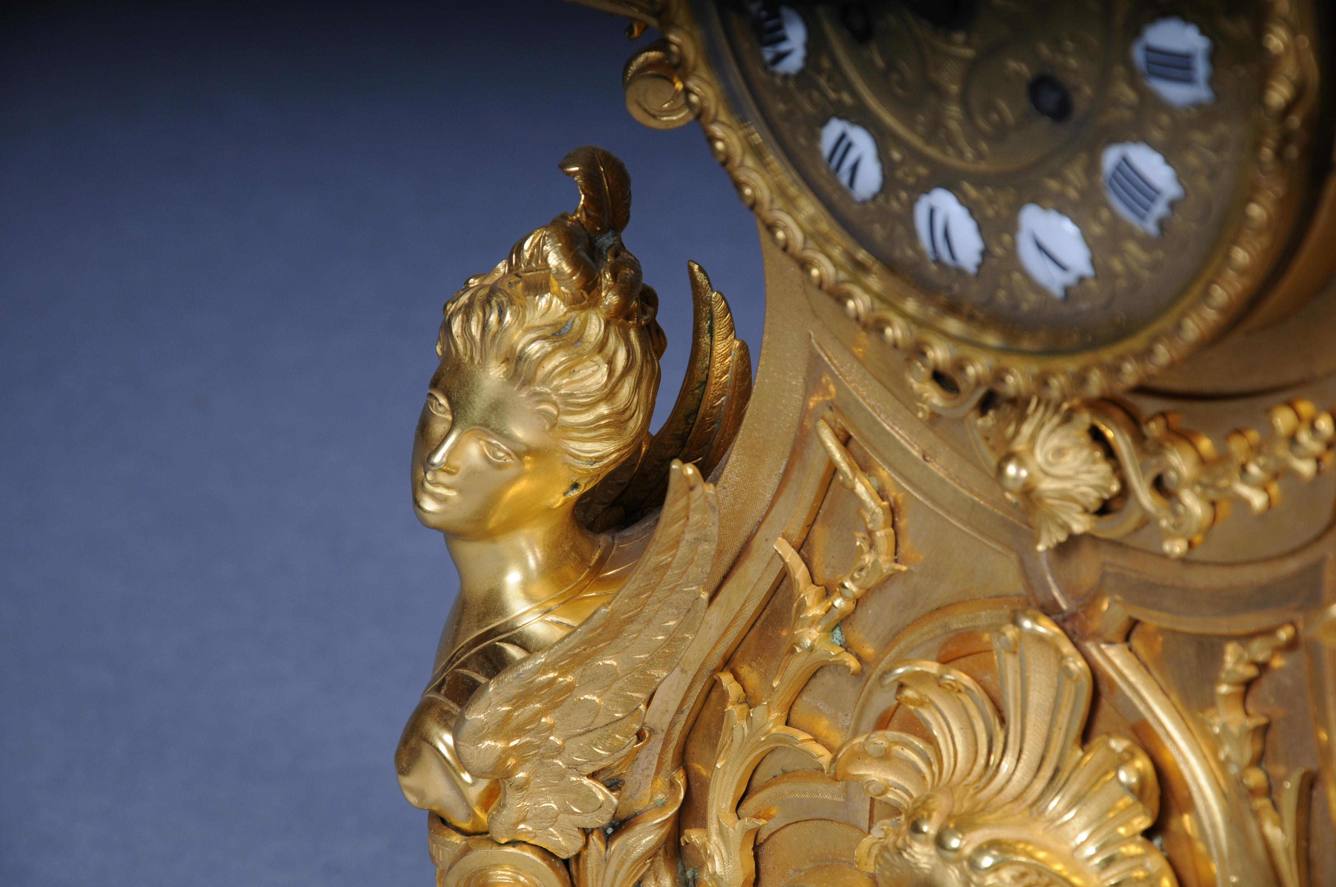 Royal fire-gilded mantel clock/Pendule Napoleon III, 1870, Paris, signed Lantier For Sale 7