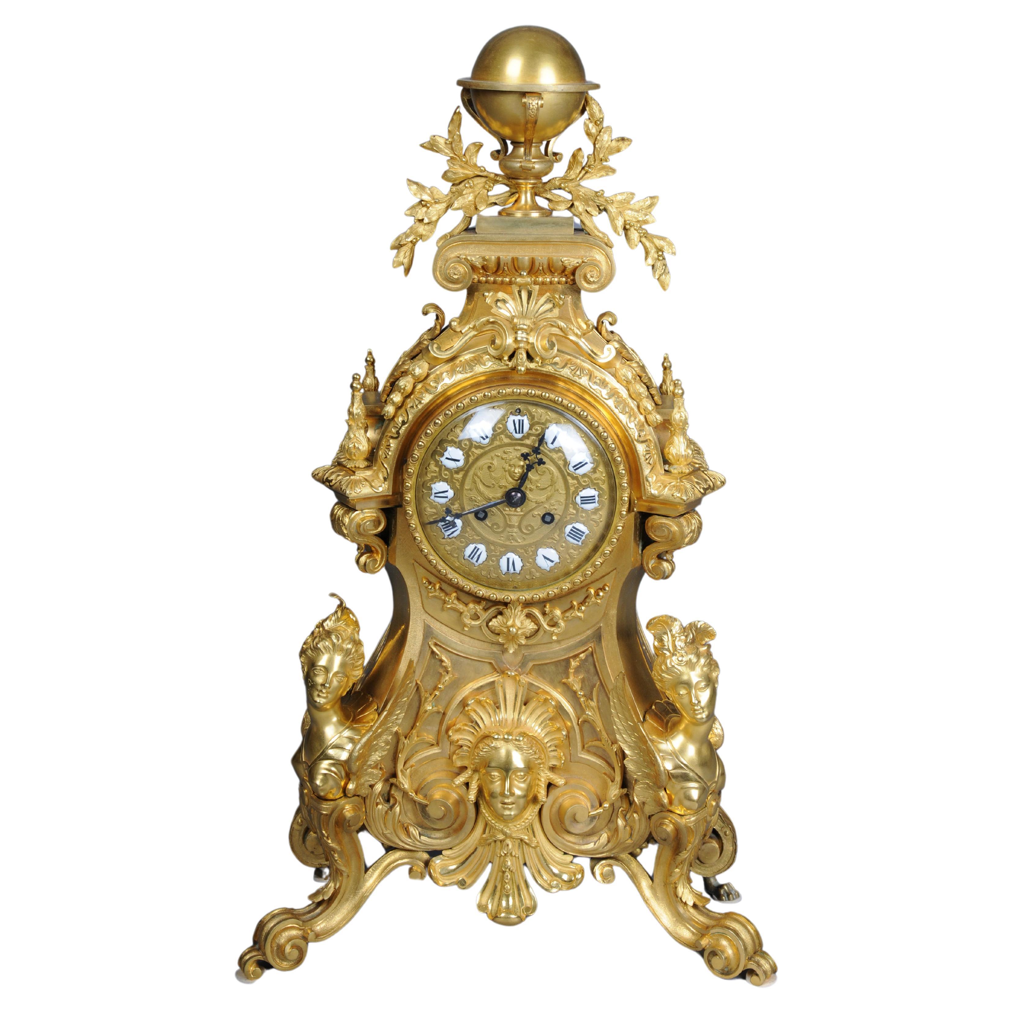 Royal fire-gilded mantel clock/Pendule Napoleon III, 1870, Paris, signed Lantier For Sale
