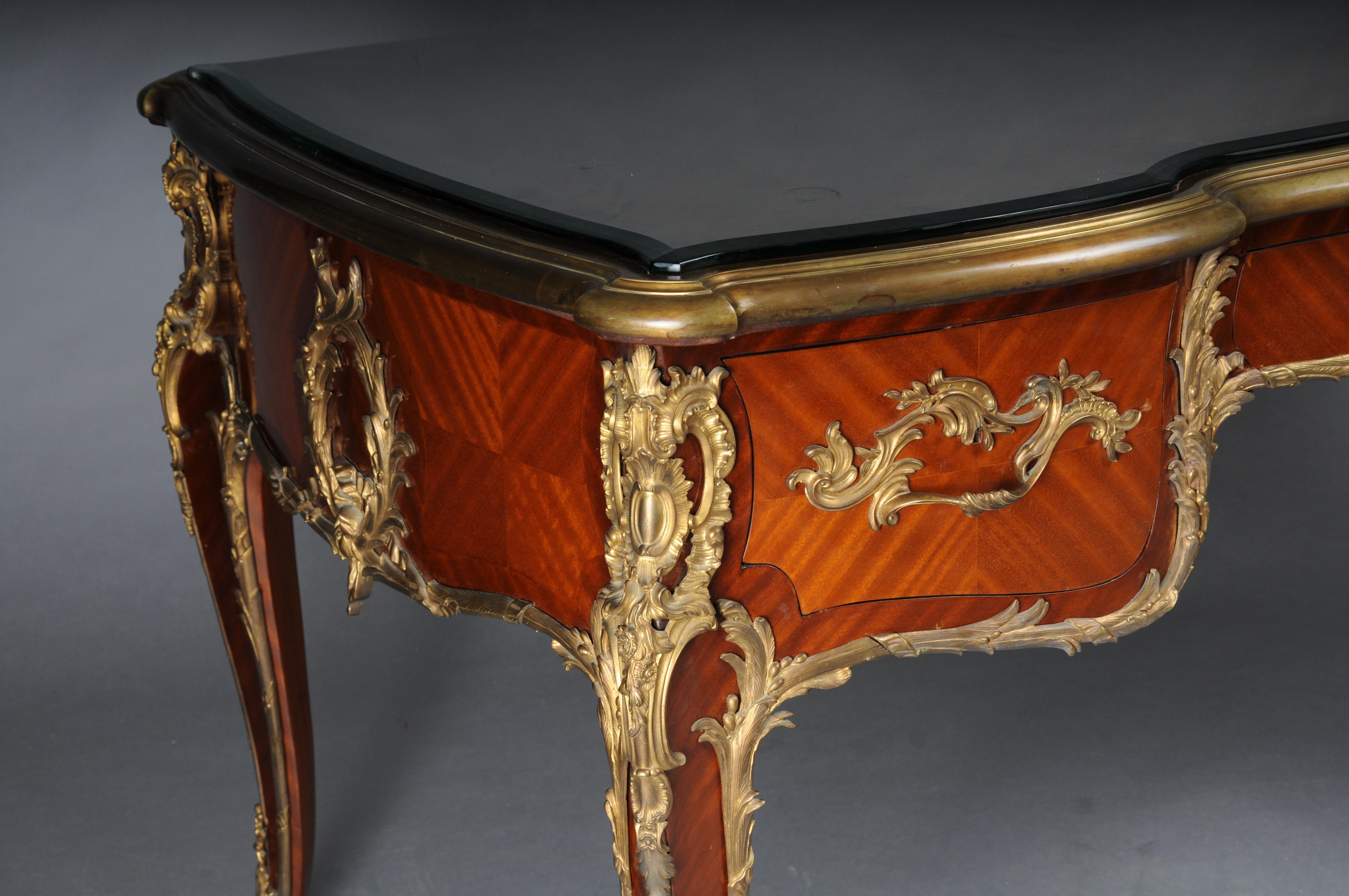Impiallacciato Bureau Plat reale francese in stile Luigi XV di Francois Link, Paris in vendita