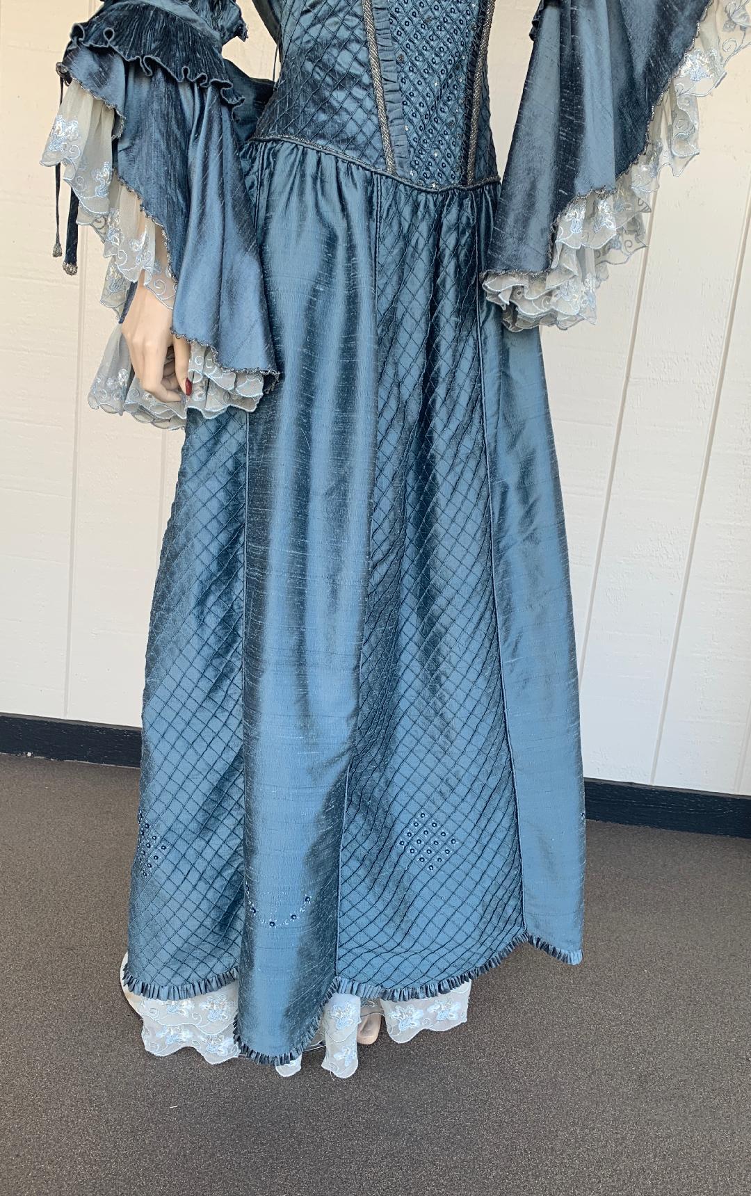 Women's Royal French Marie Antoinette Style Custom Made Silk Ballroom Gown Dress