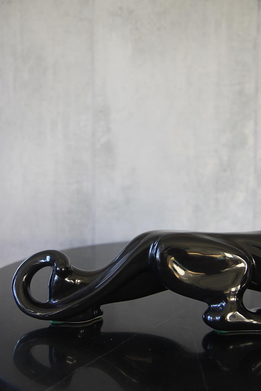Royal Haeger Ceramic Black Panther Sculpture In Good Condition For Sale In Los Angeles, CA