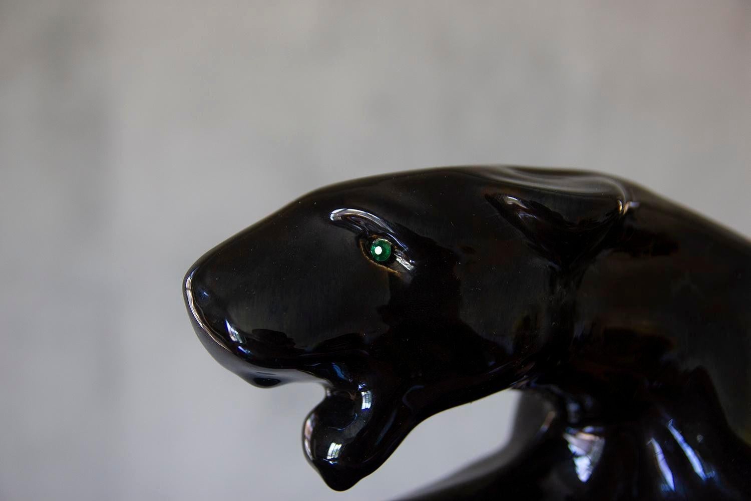 Royal Haeger Keramik-Skulptur eines schwarzen Panthers mit grünen Kristallen 3