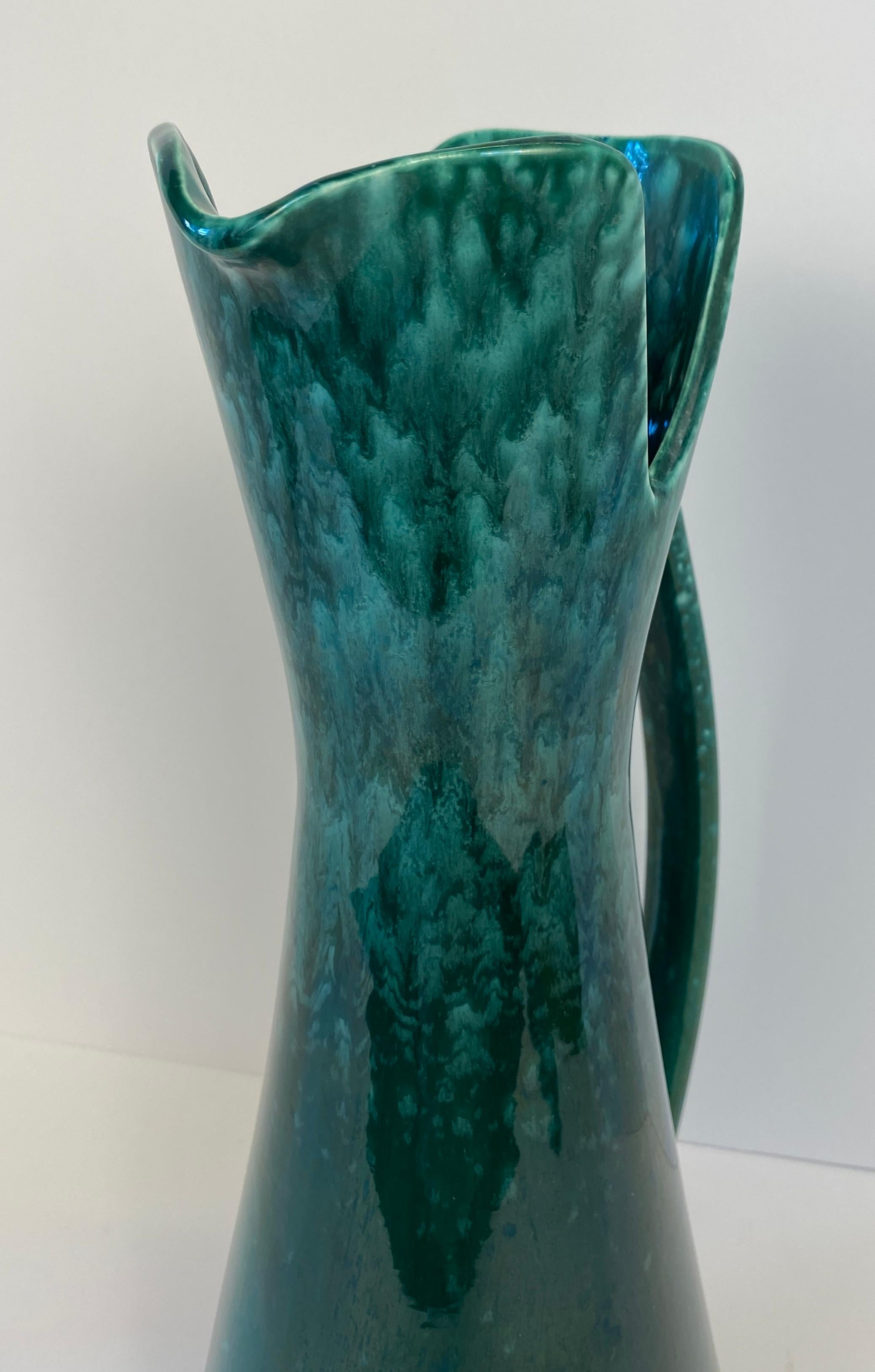 Vaso con manico in ceramica Royal Haeger in vendita 1