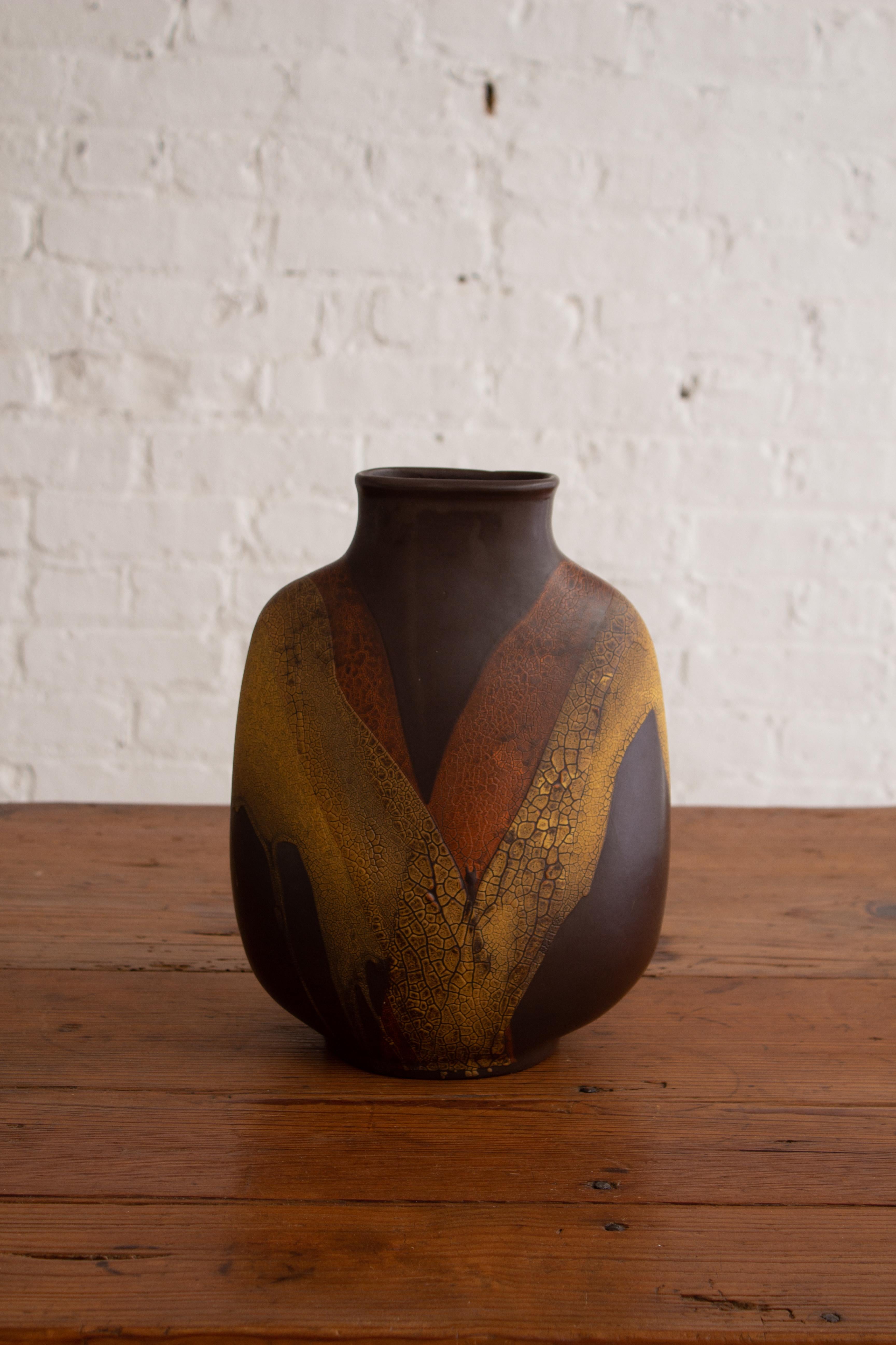 Vase en forme de flasque Royal Haeger Earth Wrap Bon état - En vente à Brooklyn, NY