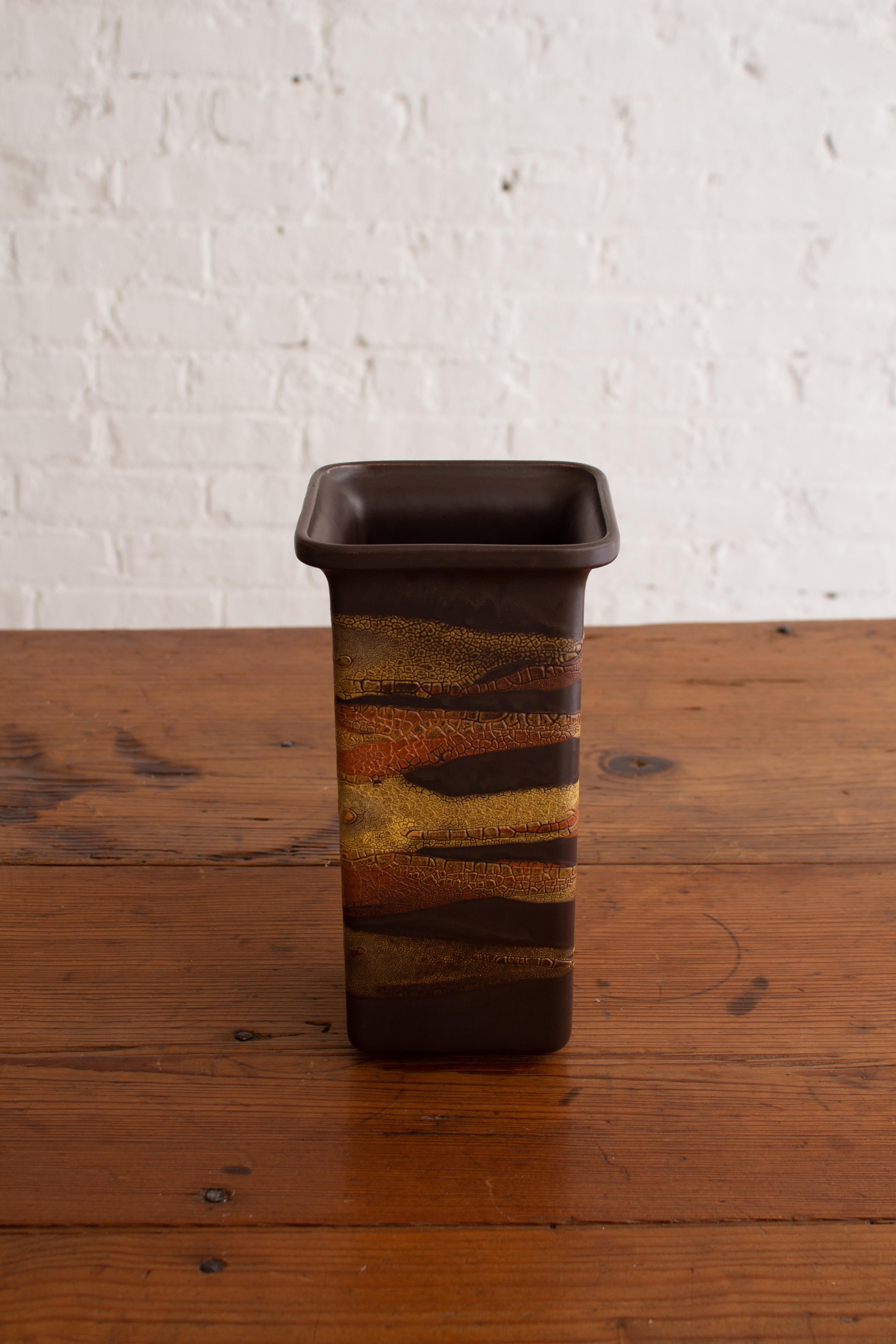 Mid-Century Modern Royal Haeger “Earth Wrap” Geometric Form Vase For Sale