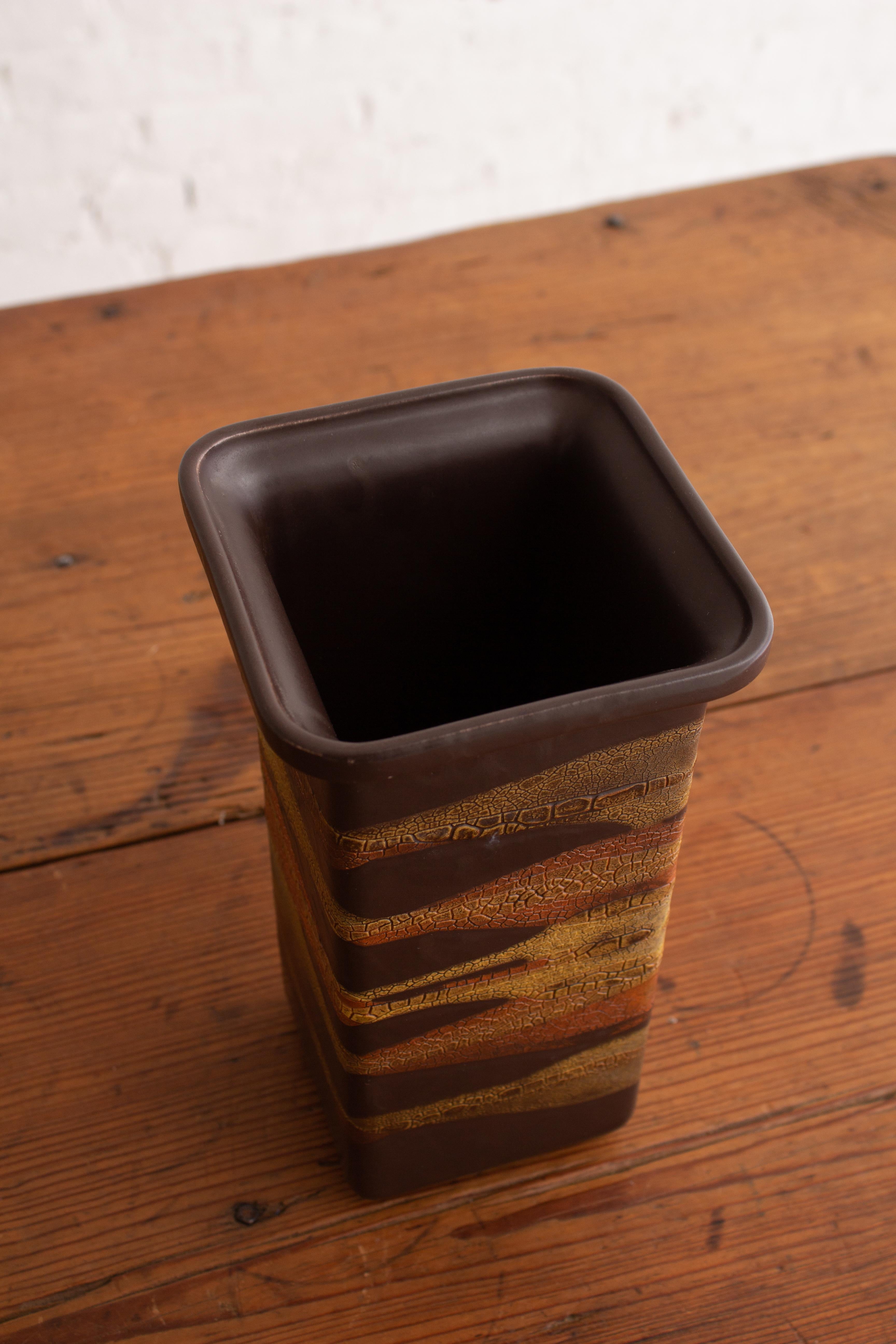 Ceramic Royal Haeger “Earth Wrap” Geometric Form Vase For Sale