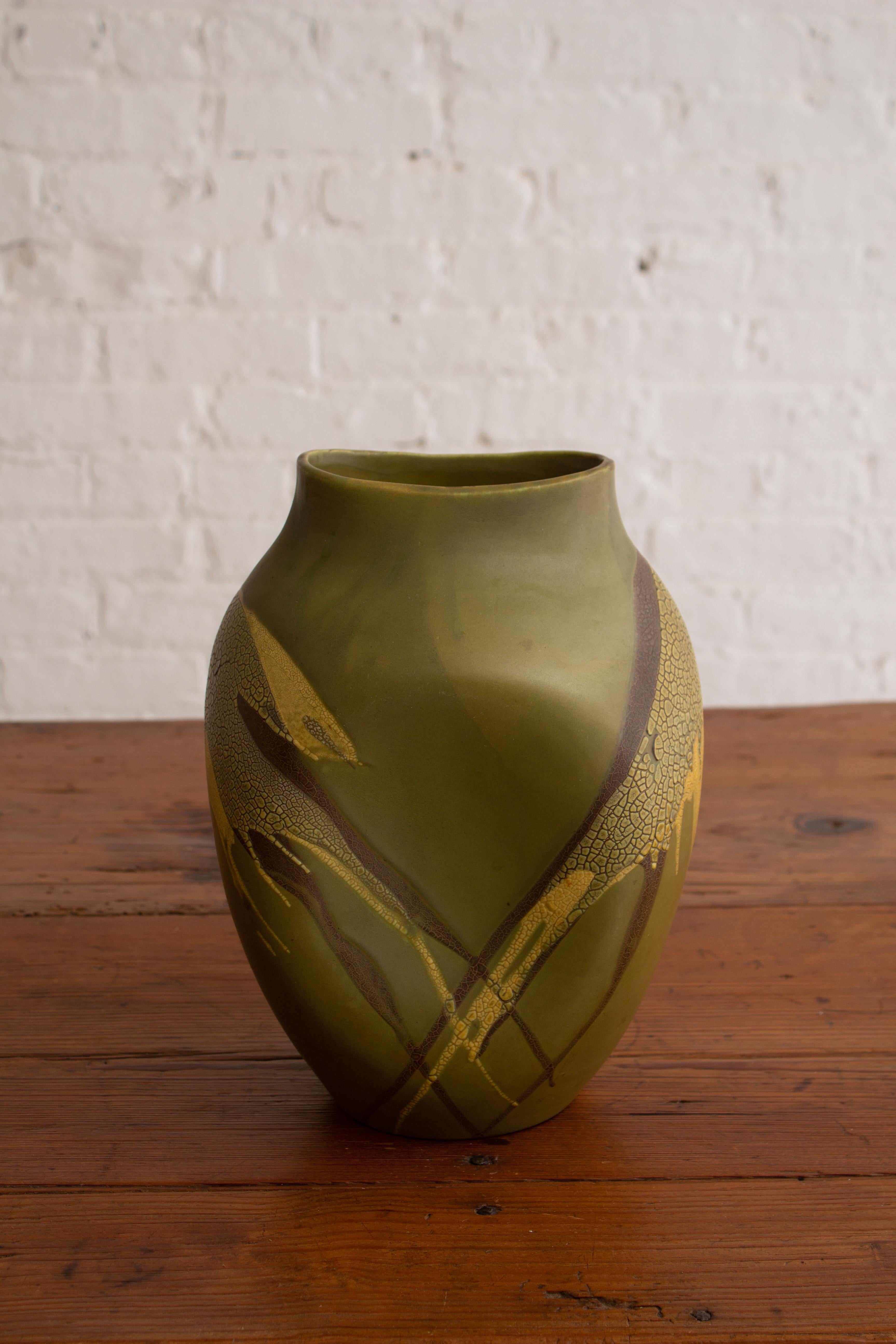 Royal Haeger “Earth Wrap” Organic Free Form Vase In Good Condition For Sale In Brooklyn, NY