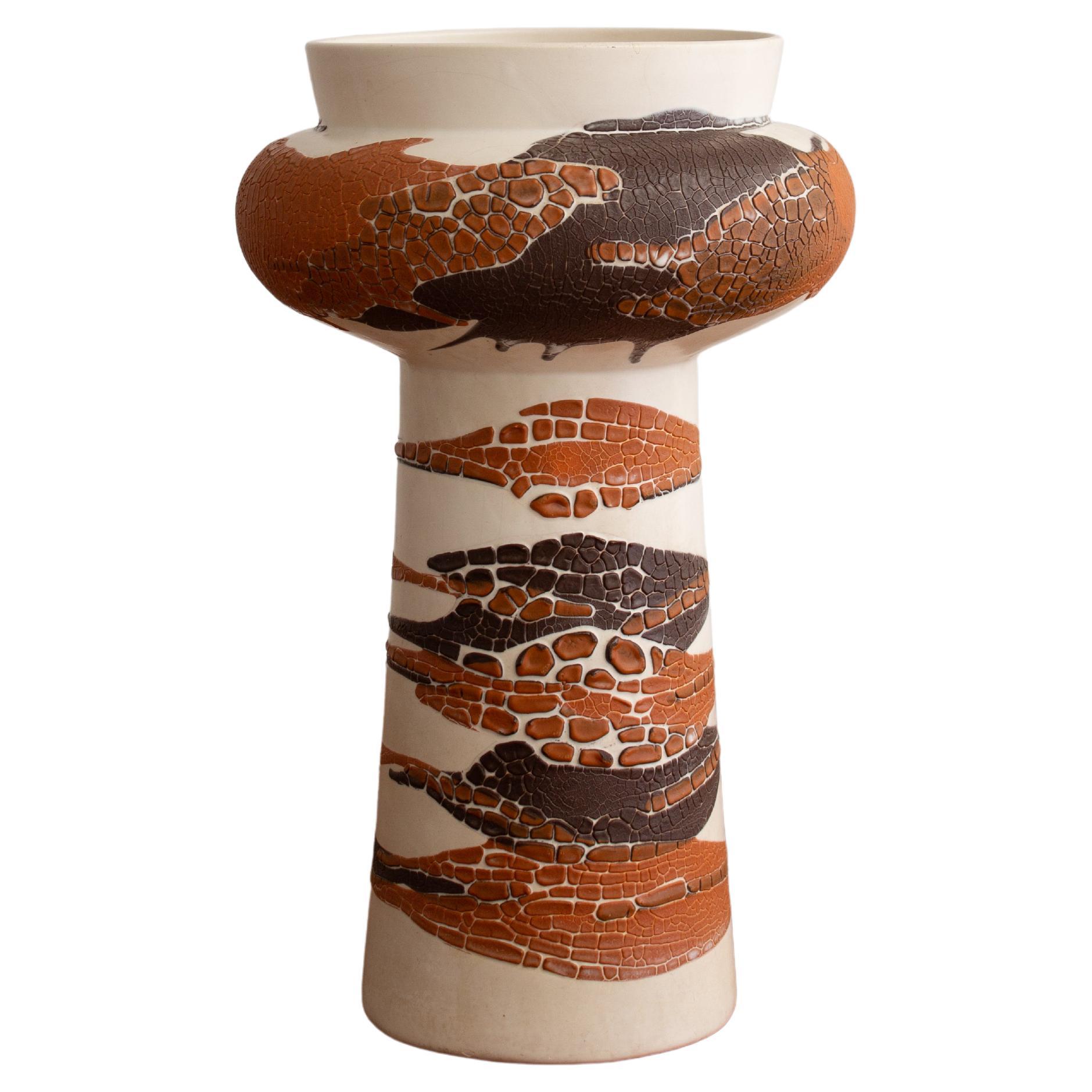 Royal Haeger Vase de forme sculpturale Earth Wrap en vente