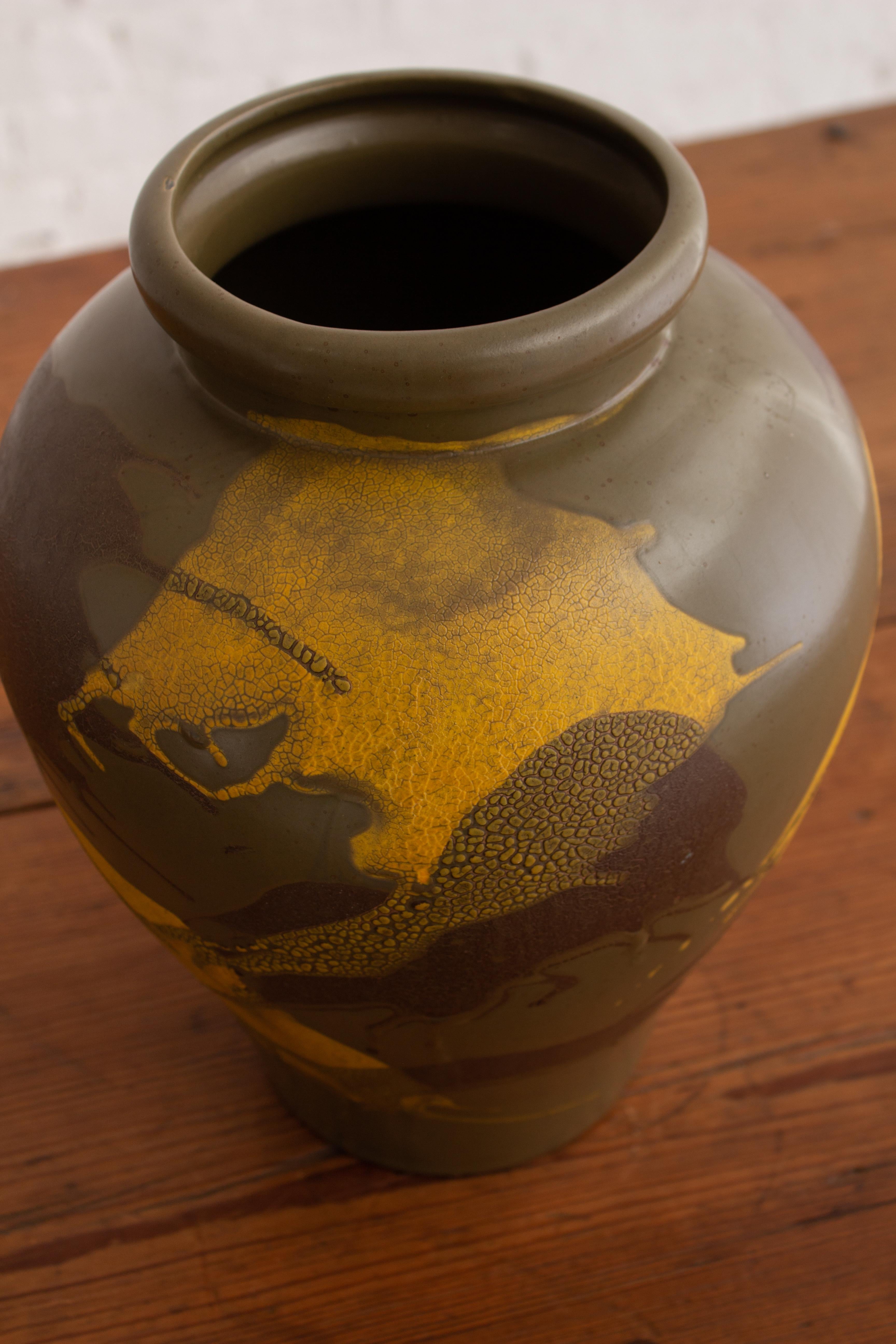 Royal Haeger Earth Wrap Urn Form Vase en vente 1