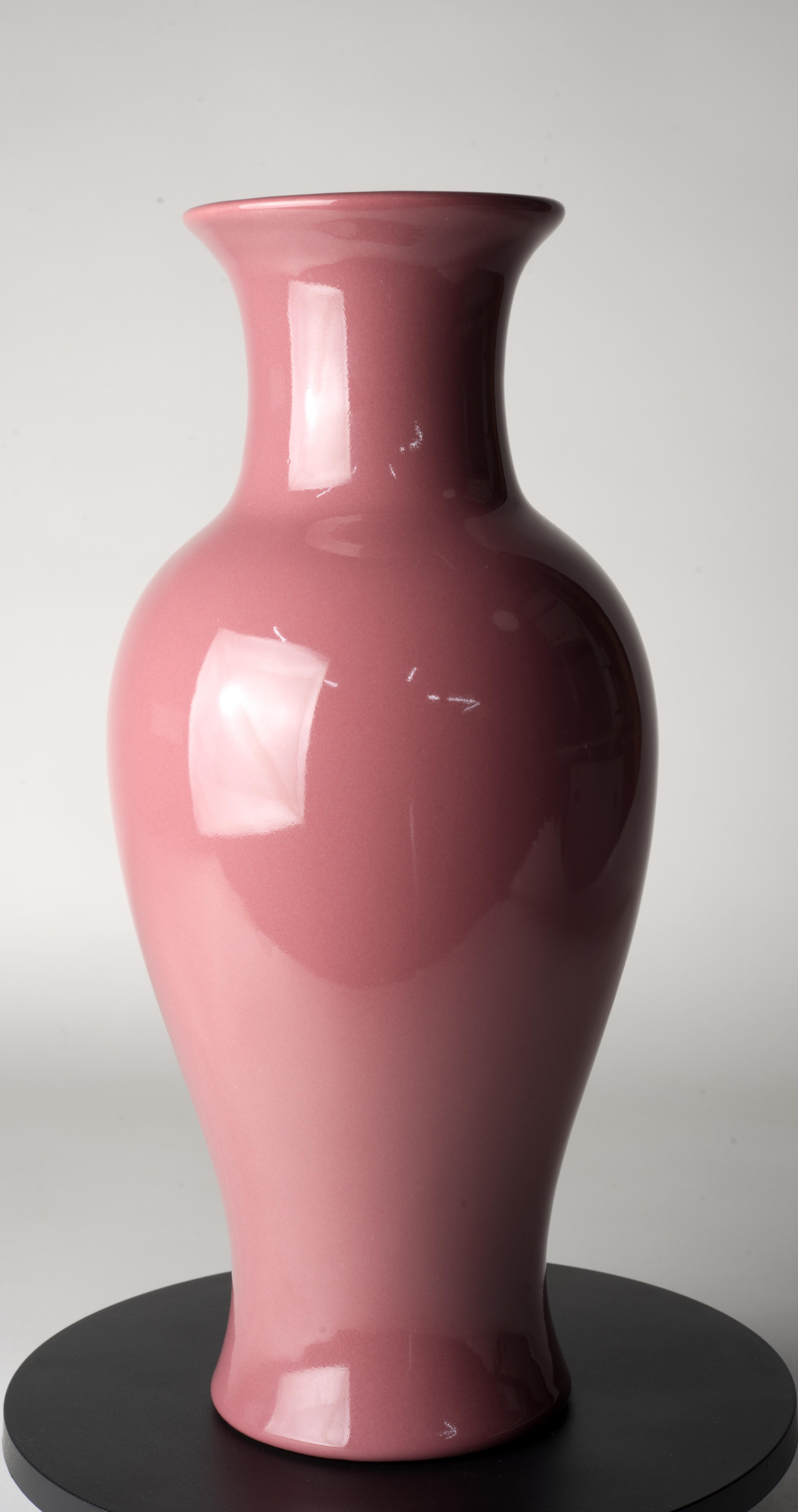 Late 20th Century Royal Haeger Mauve Pink Elongated Vase For Sale