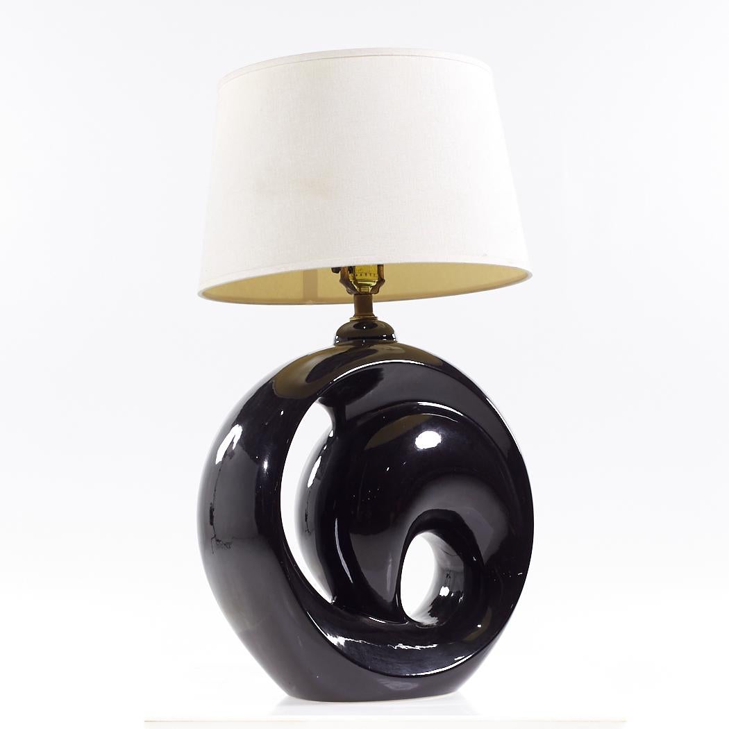 Royal Haeger Style Postmodern Black Swirl Pottery Lamps In Good Condition For Sale In Countryside, IL