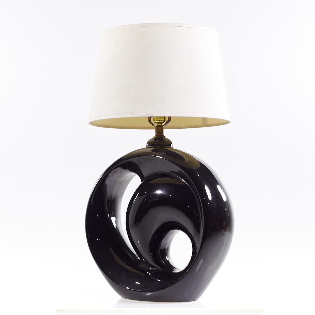 Contemporary Royal Haeger Style Postmodern Black Swirl Pottery Lamps For Sale