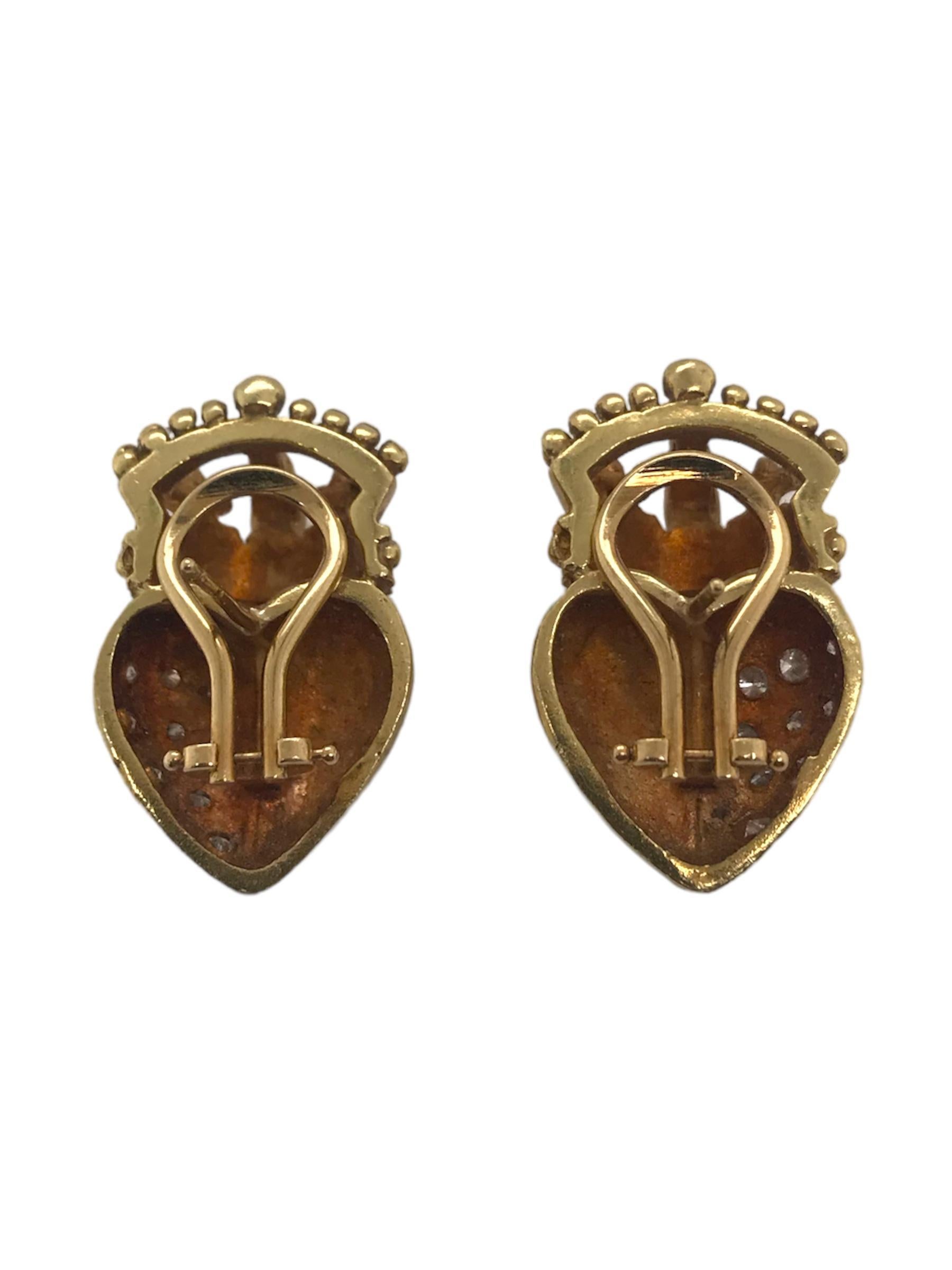 Boucles d'oreilles Royal Heart en or jaune 18 carats Pour femmes en vente