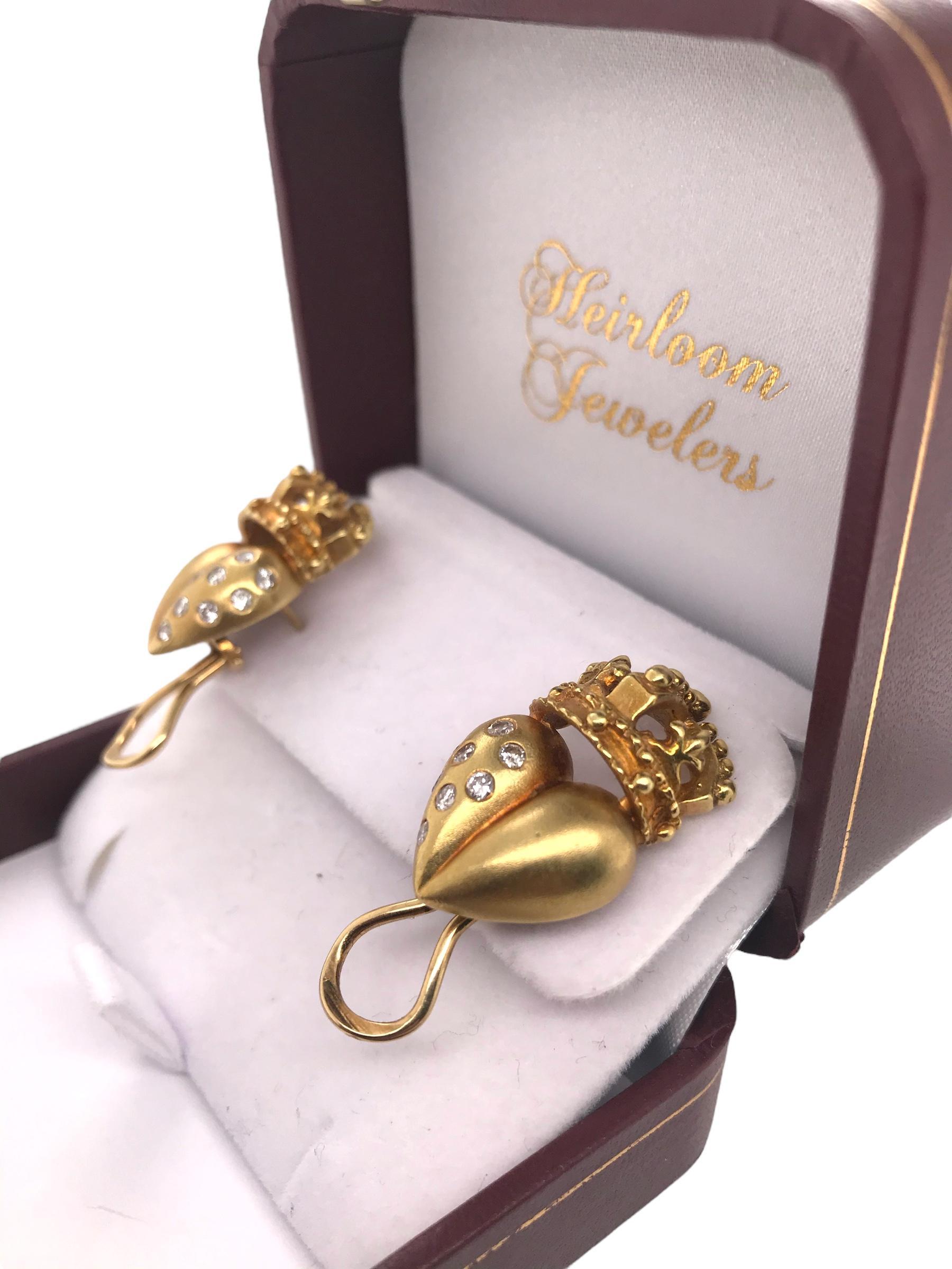 Boucles d'oreilles Royal Heart en or jaune 18 carats en vente 3