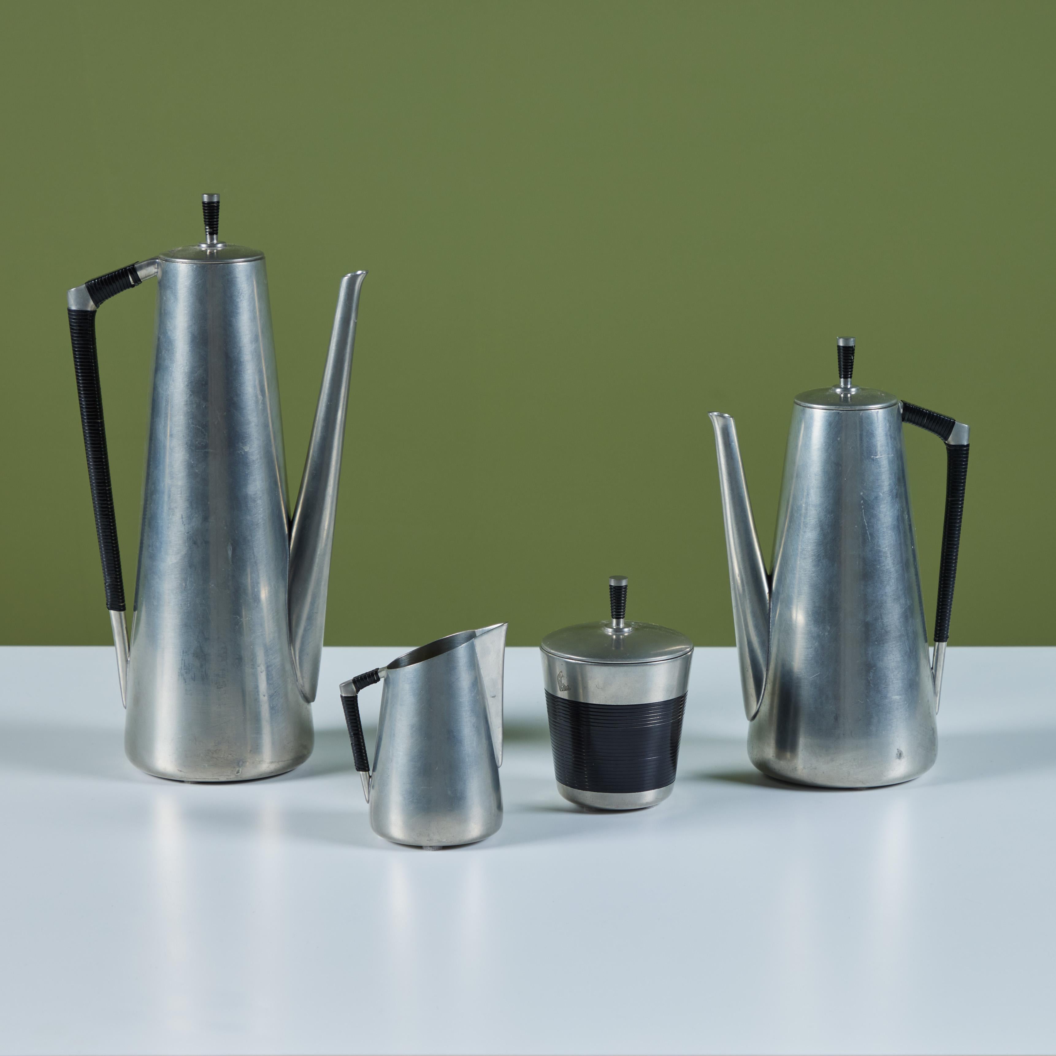 Royal Holland Vierteiliges Kaffee- oder Teeservice-Set (Skandinavische Moderne) im Angebot