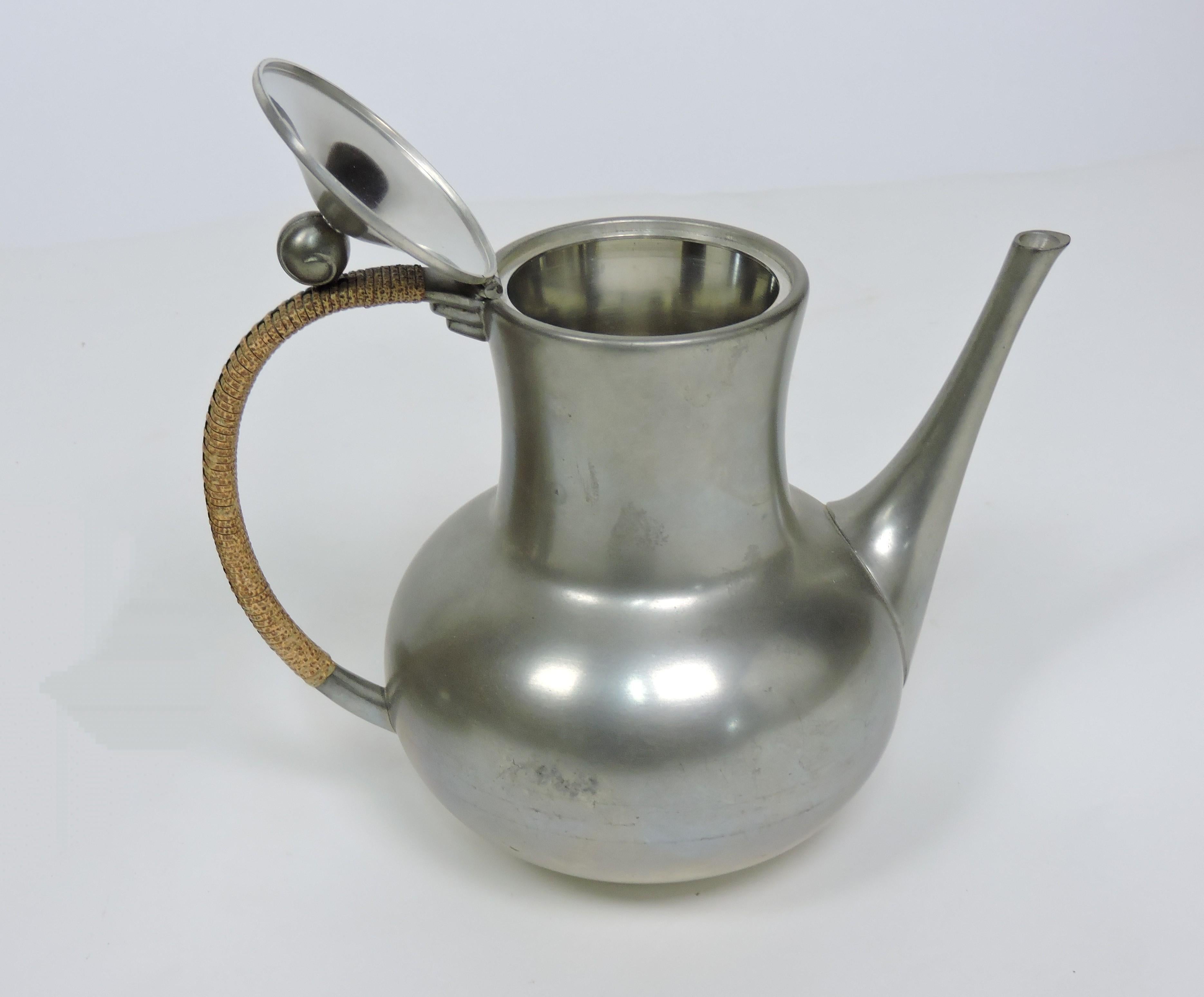 Royal Holland Pewter Scandinavian Modern Coffee Set In Good Condition For Sale In Chesterfield, NJ