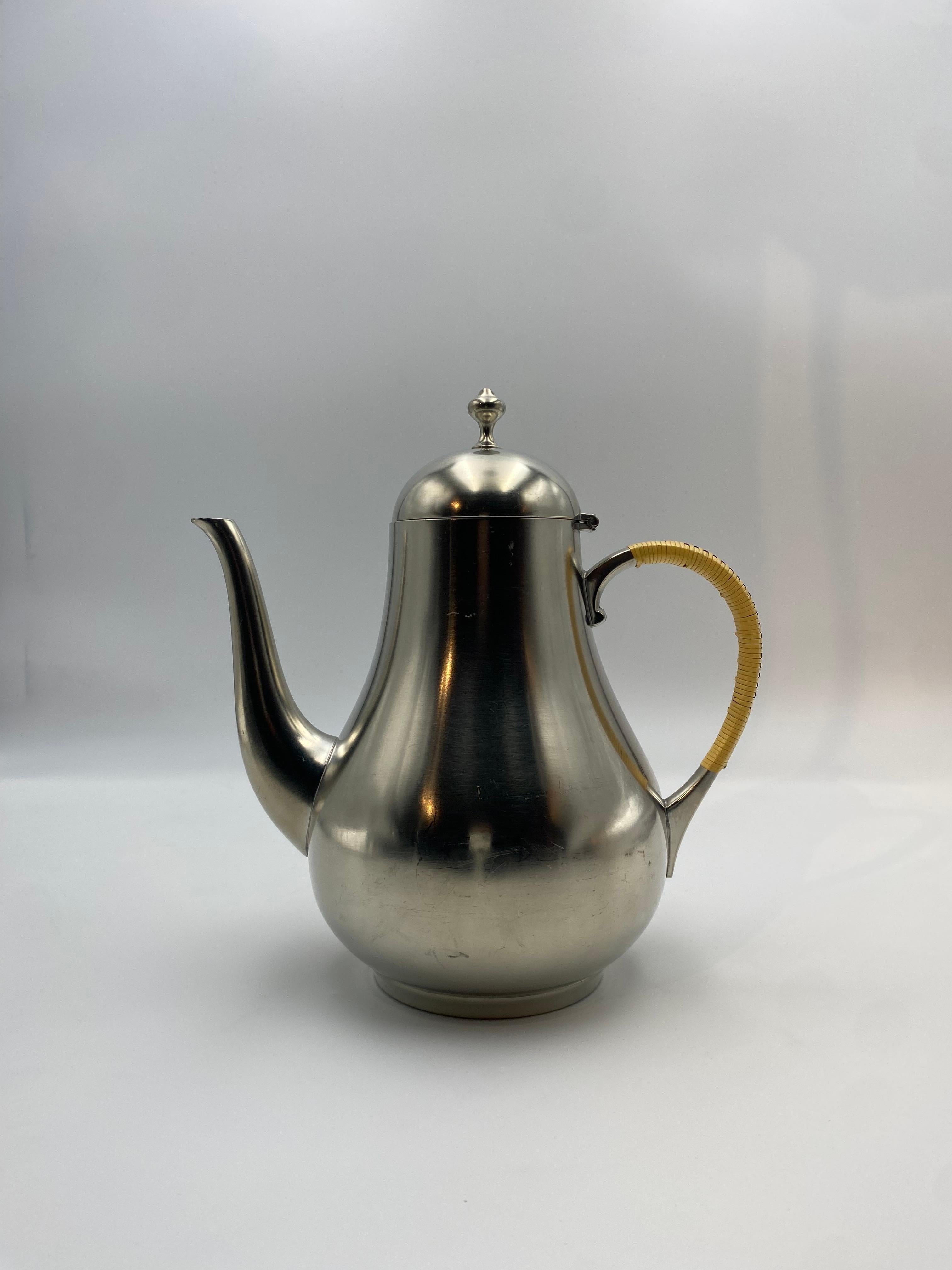 Dutch Royal Holland Pewter Tea Pot For Sale