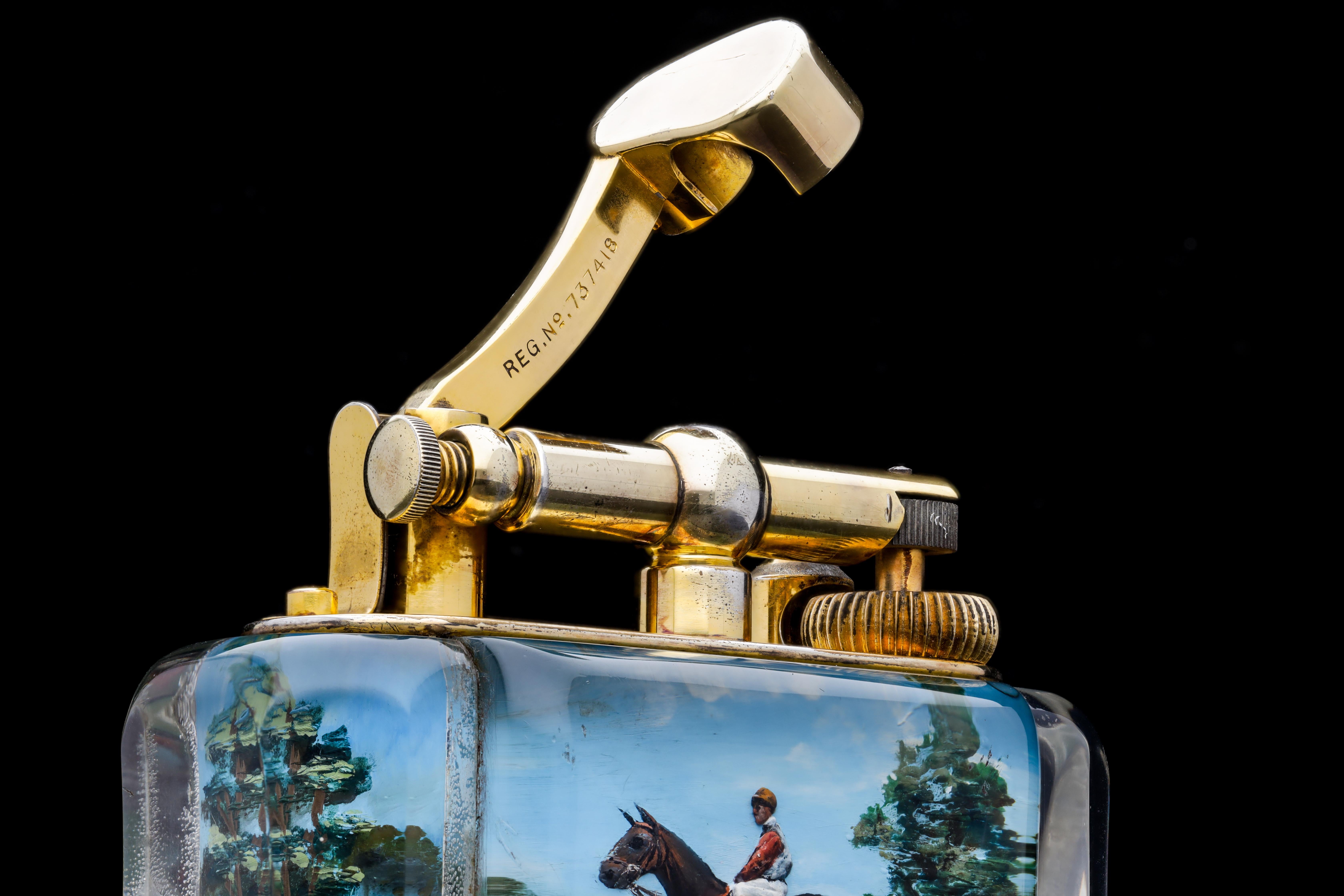 Lucite Briquet de table « Aquarium » Dunhill pour la Royal Hunt Cup Ascot 1955 gagnant - Course de chevaux en vente