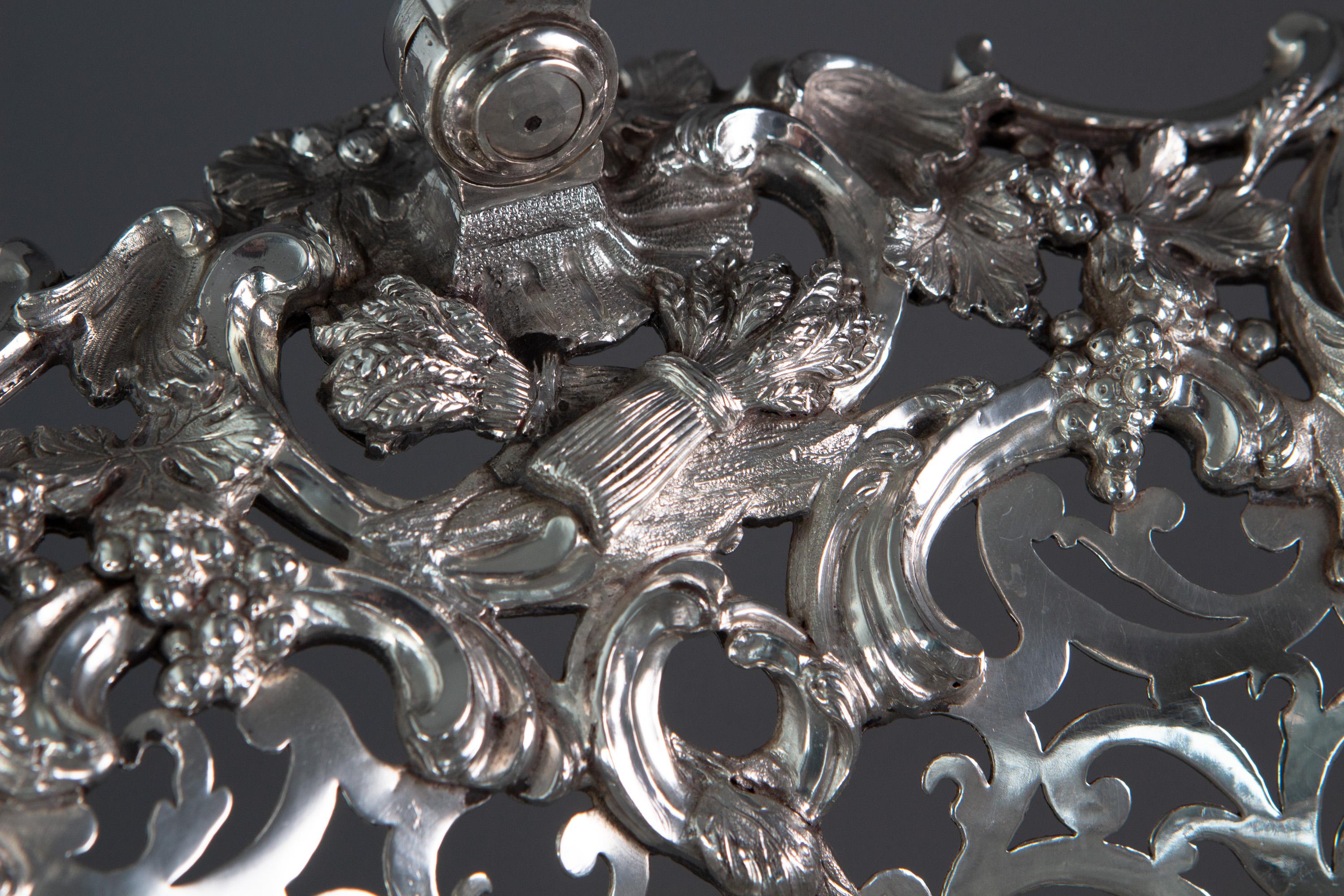Argento 925 Interesse reale, un cesto per il raccolto in argento di Giorgio II, Londra 1759, di William Tuite in vendita