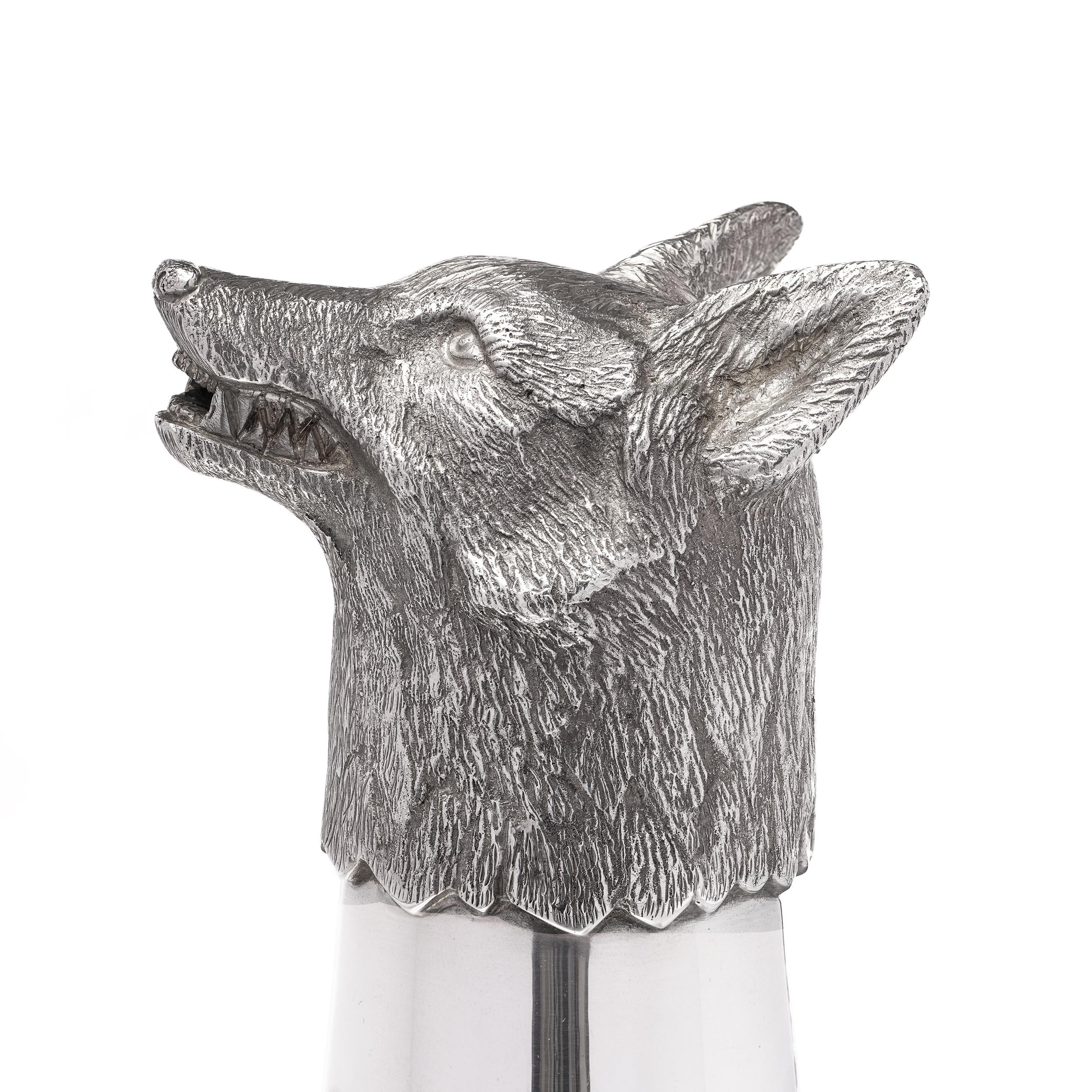 Royal Irish Silver Co. Steigbügelbecher Wolf, Sterling Silber vergoldet, 1972 im Angebot 6