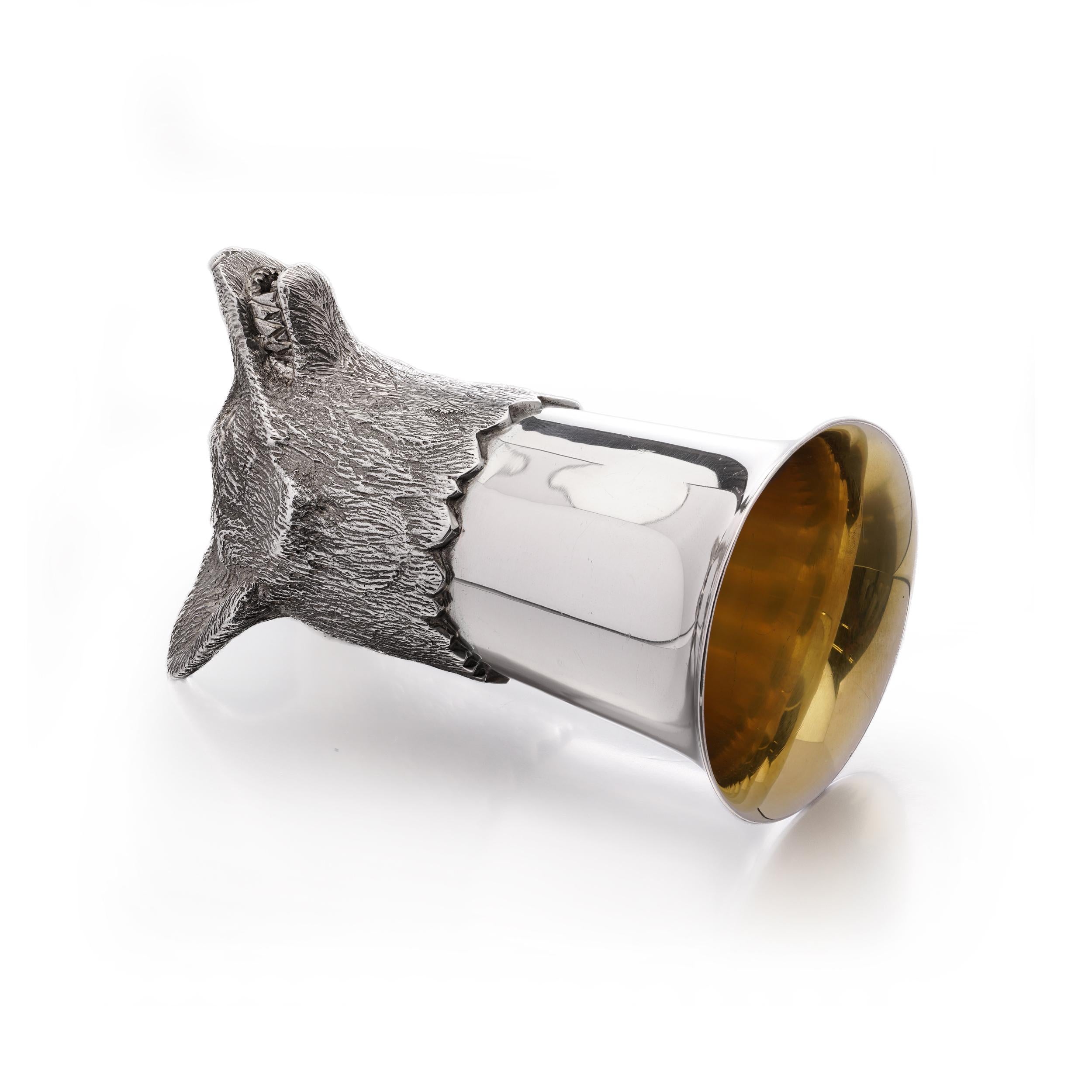 Royal Irish Silver Co. Steigbügelbecher Wolf, Sterling Silber vergoldet, 1972 im Angebot 9