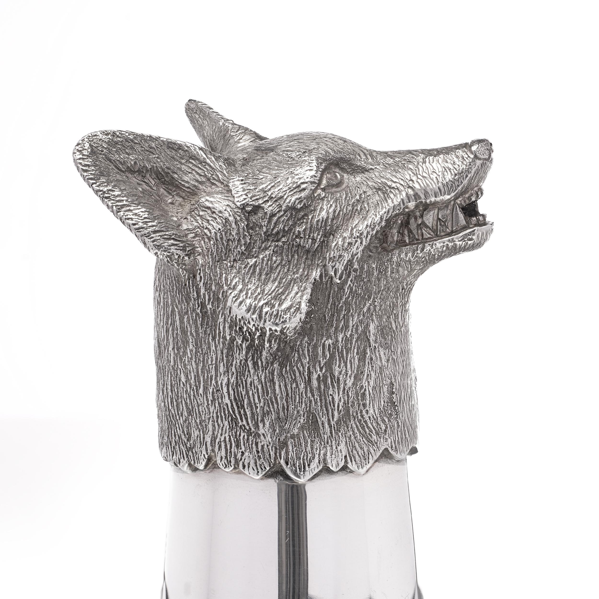Royal Irish Silver Co. Steigbügelbecher Wolf, Sterling Silber vergoldet, 1972 im Angebot 4