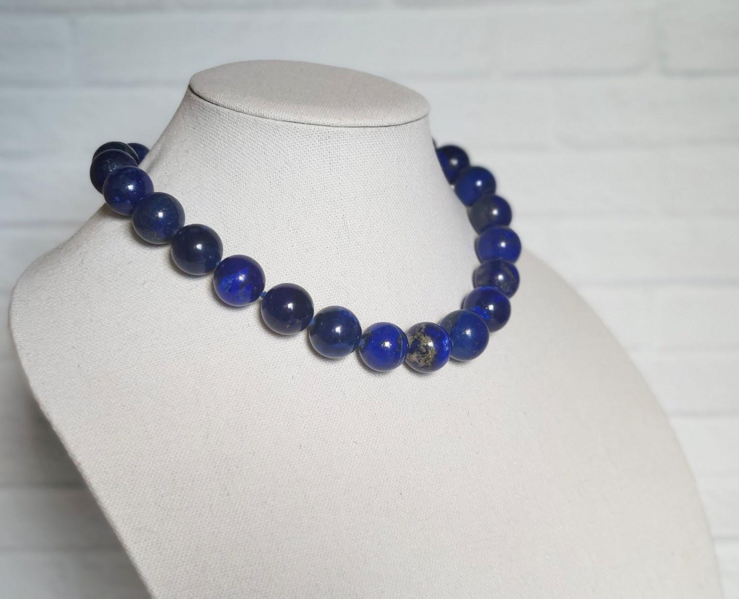 Women's Royal Lapis Lazuli Necklace For Sale