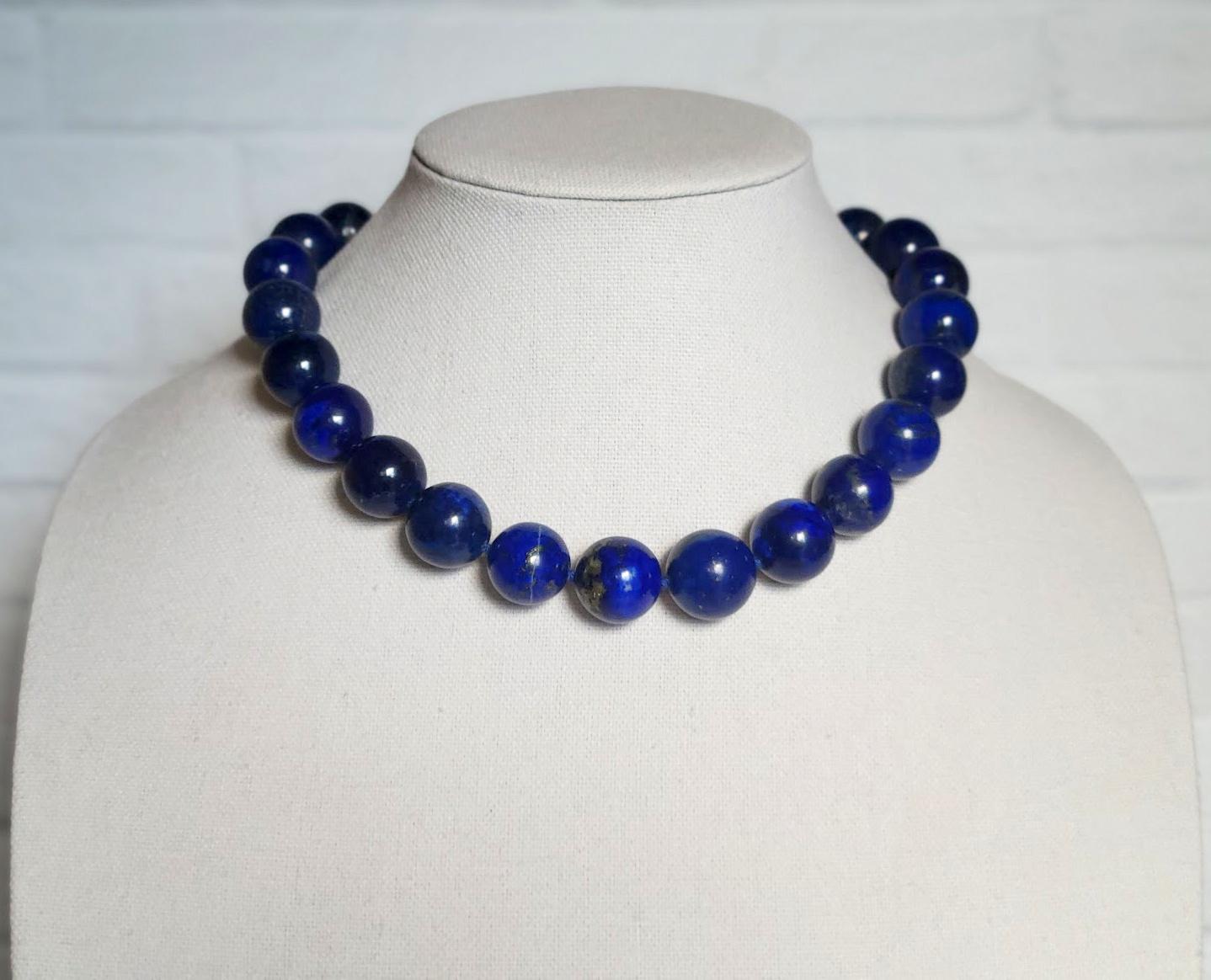Royal Lapis Lazuli Necklace For Sale 1