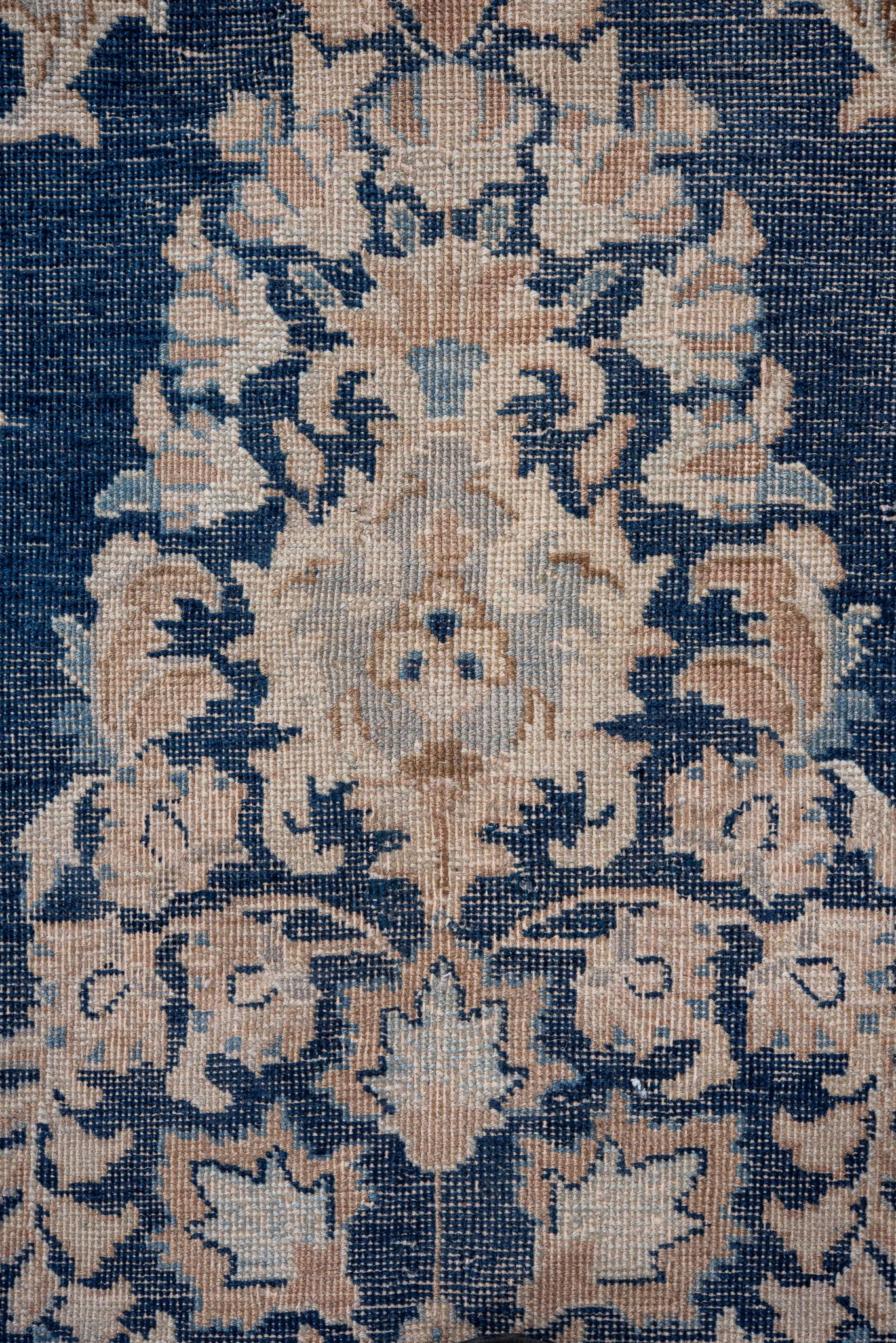 Royal Library Rug In Excellent Condition For Sale In New York, NY