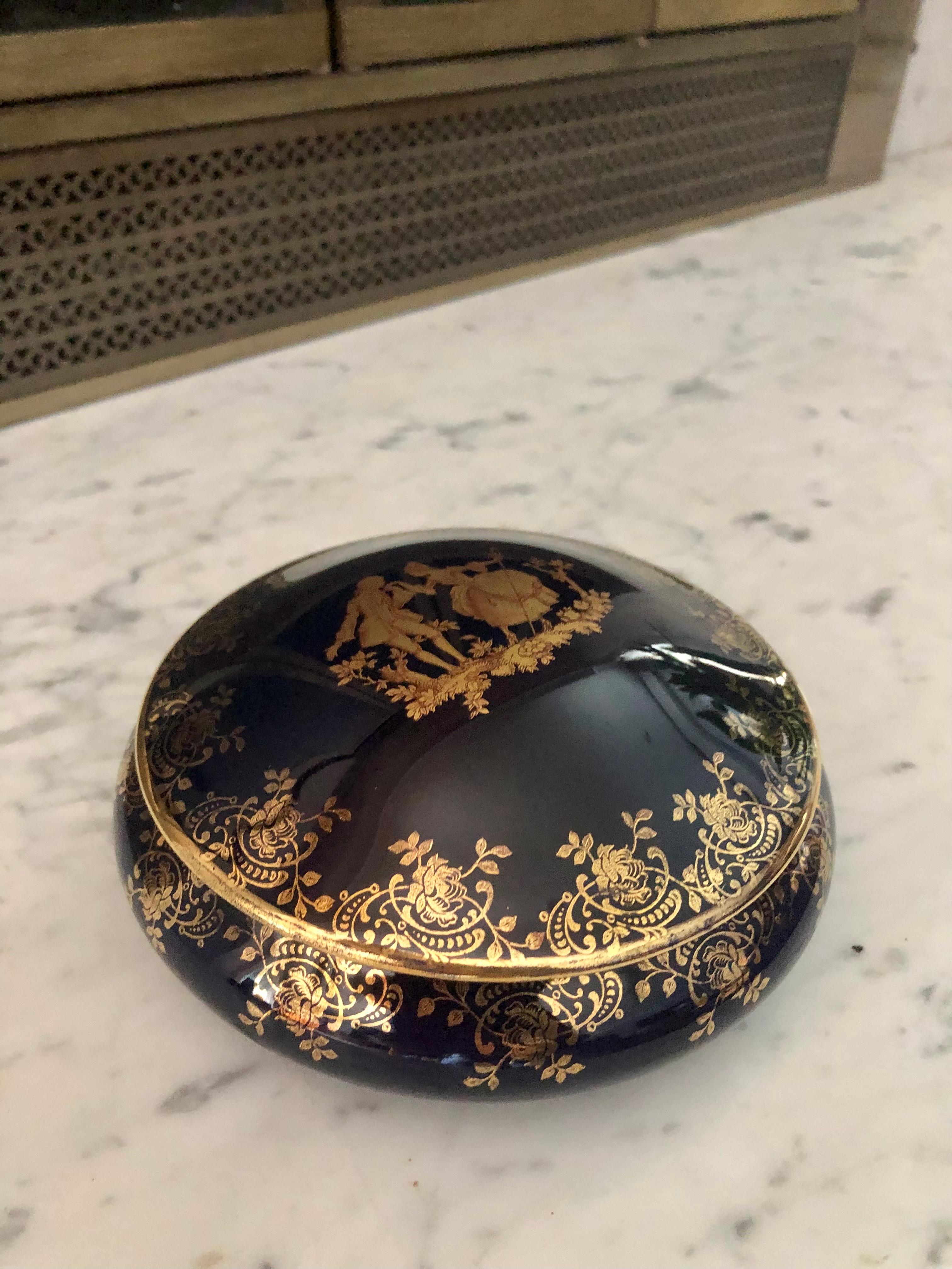 Caja de baratijas de porcelana azul y dorada Royal Limoges Francia 2