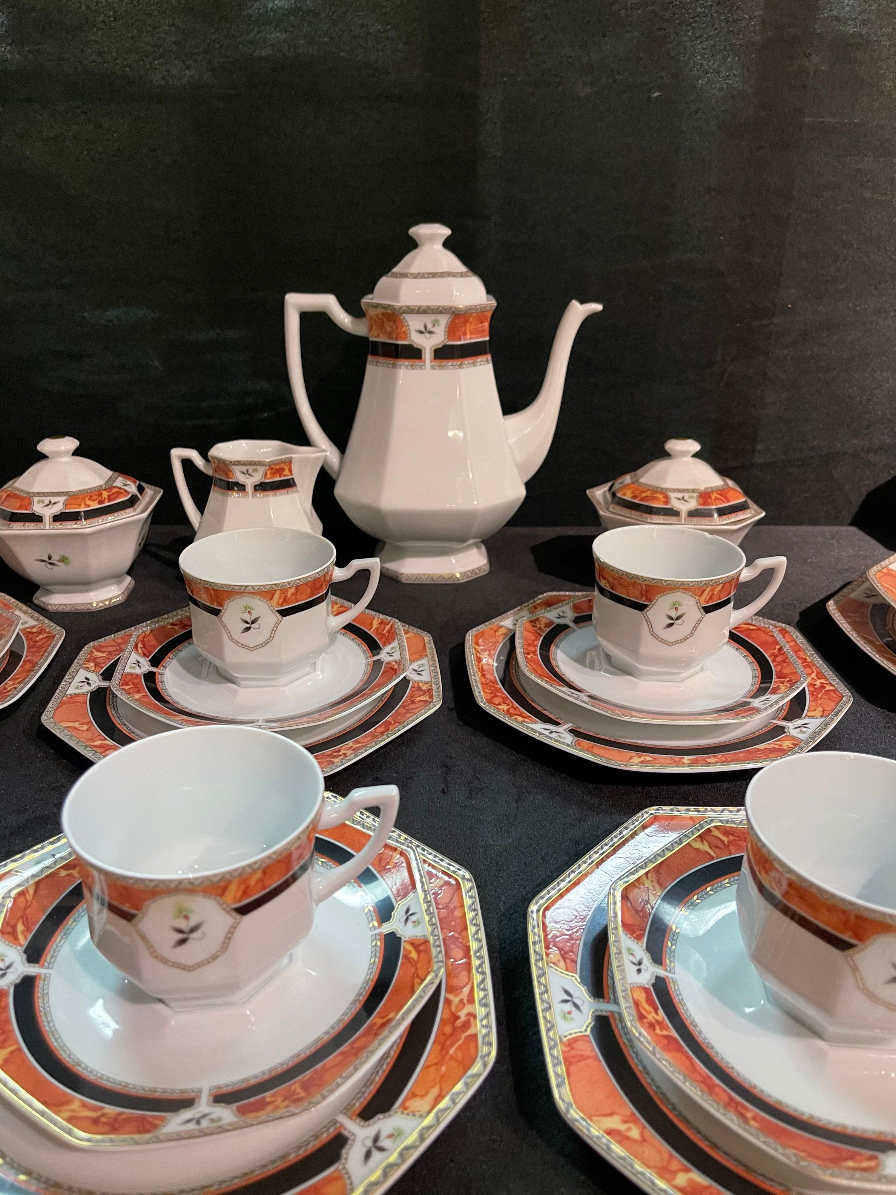 Royal Limoges Hardrien porcelain tea, coffee and dinner service. For Sale 6
