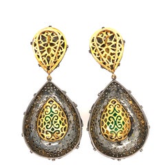 Royal Looking Pear Shaped Emerald & Diamond Gold Earrings