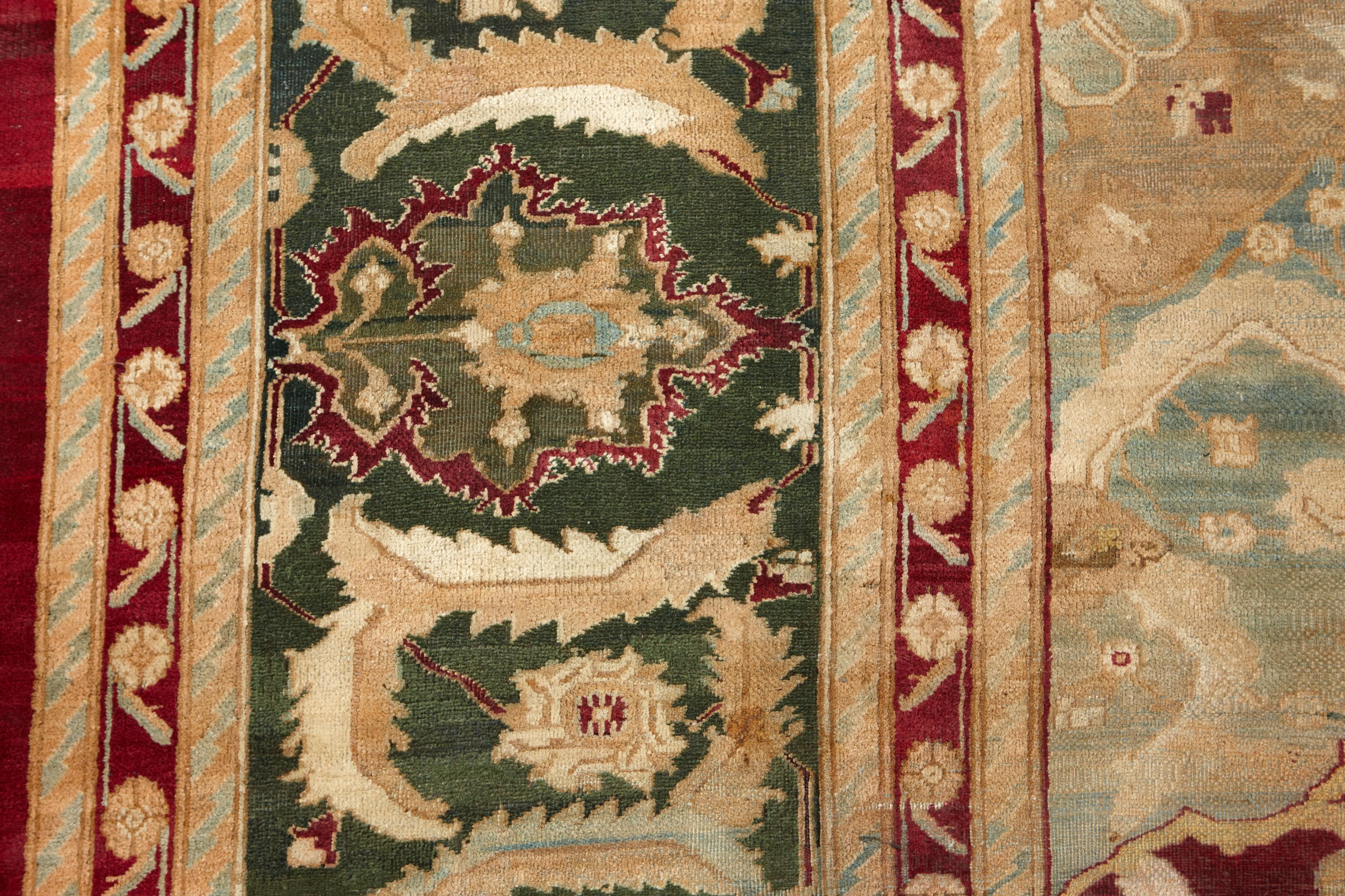 Royal Massive Antique Agra Carpet Anudado a mano en venta