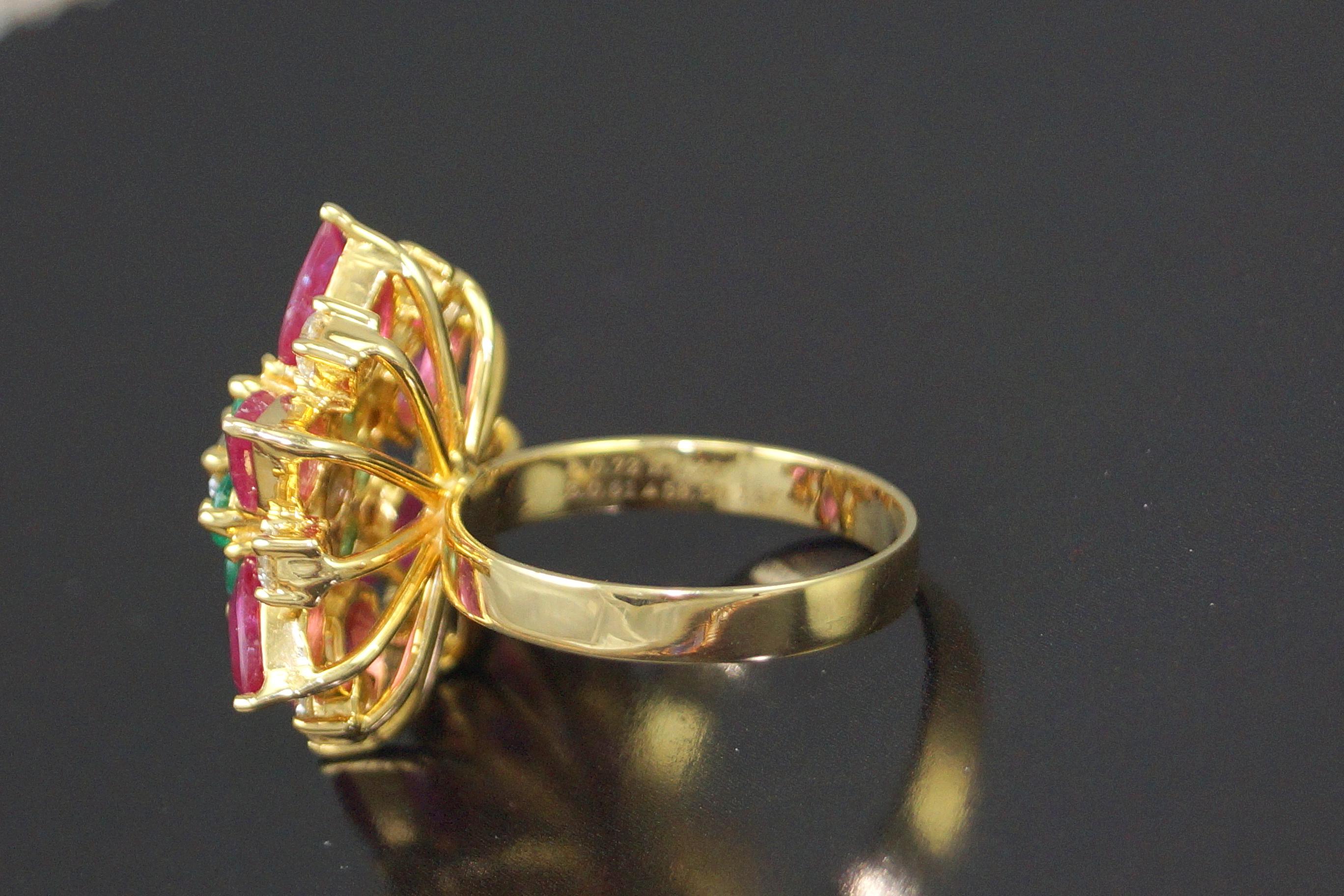Royal Natural ruby emerald brilliant cut diamond 18K gold statement ring In New Condition For Sale In Delhi, DL