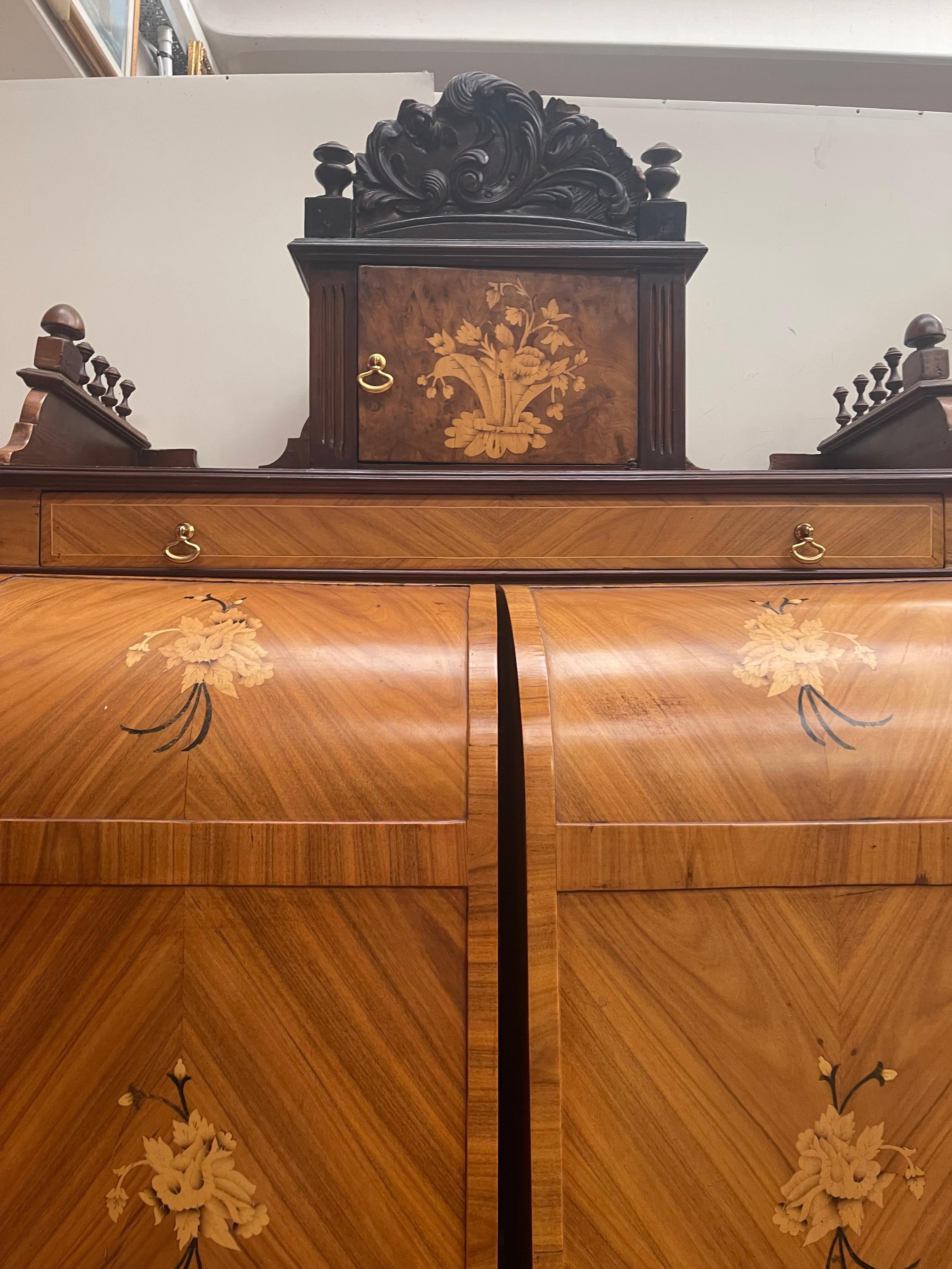 Bureau d'organisateur royal aux fruits prestigieux Bois d'origine italienne 1960 Bon état - En vente à Cantù, IT