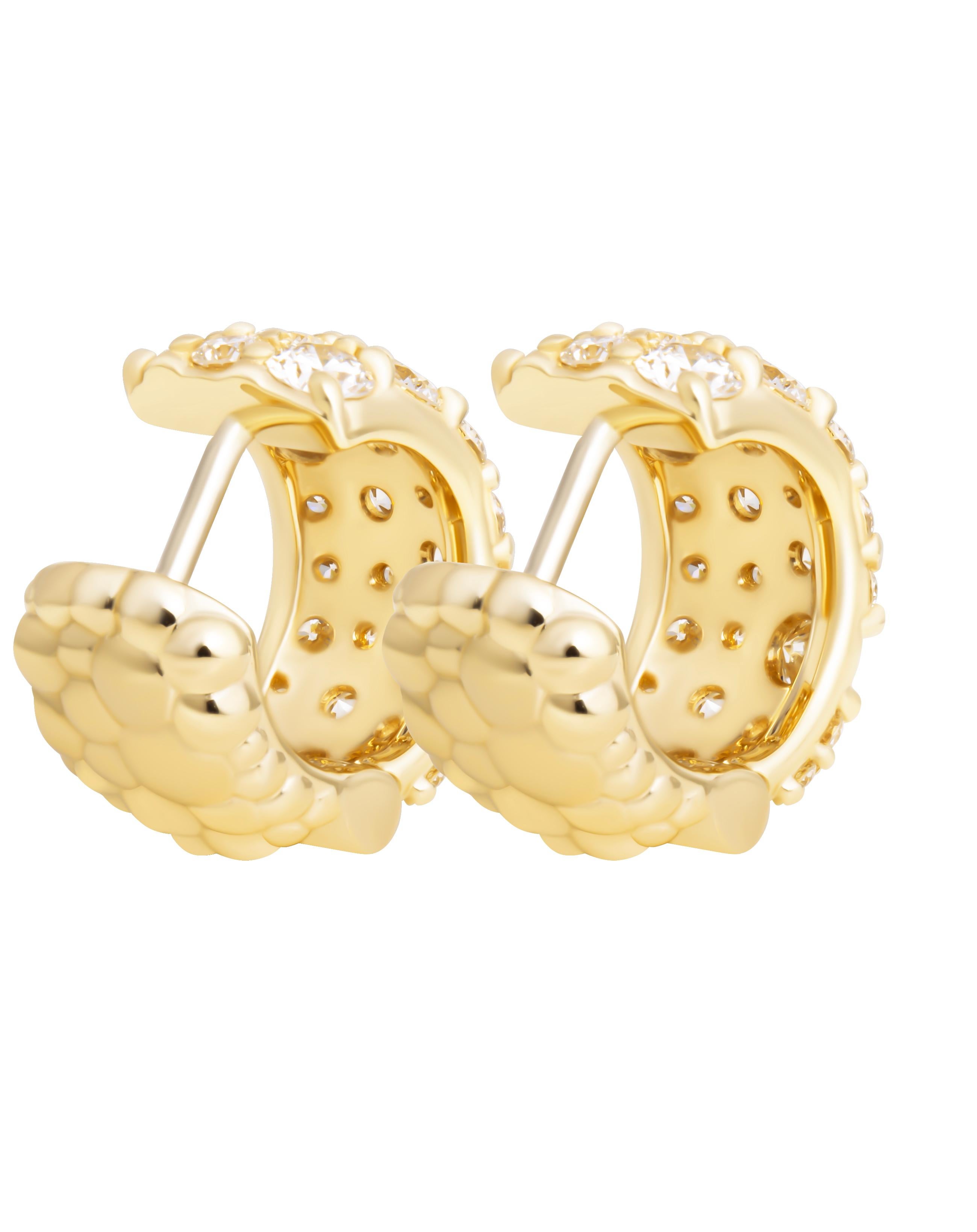 Taglio rotondo Orecchini a cerchio Royal Pave in vendita