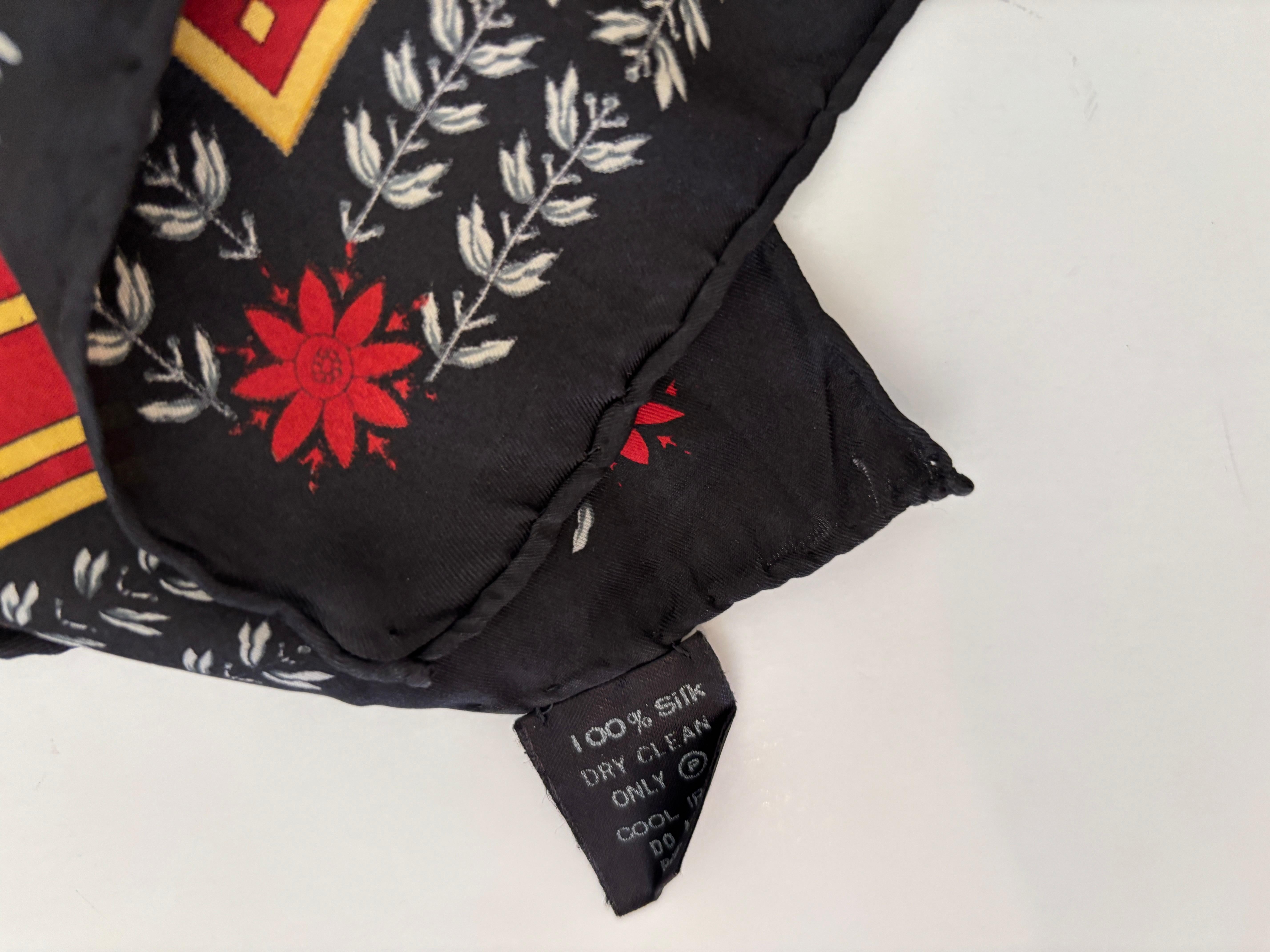 Royal Pavilion English Eccentrics Asian Dragons Silk Scarf 1990’s For Sale 12