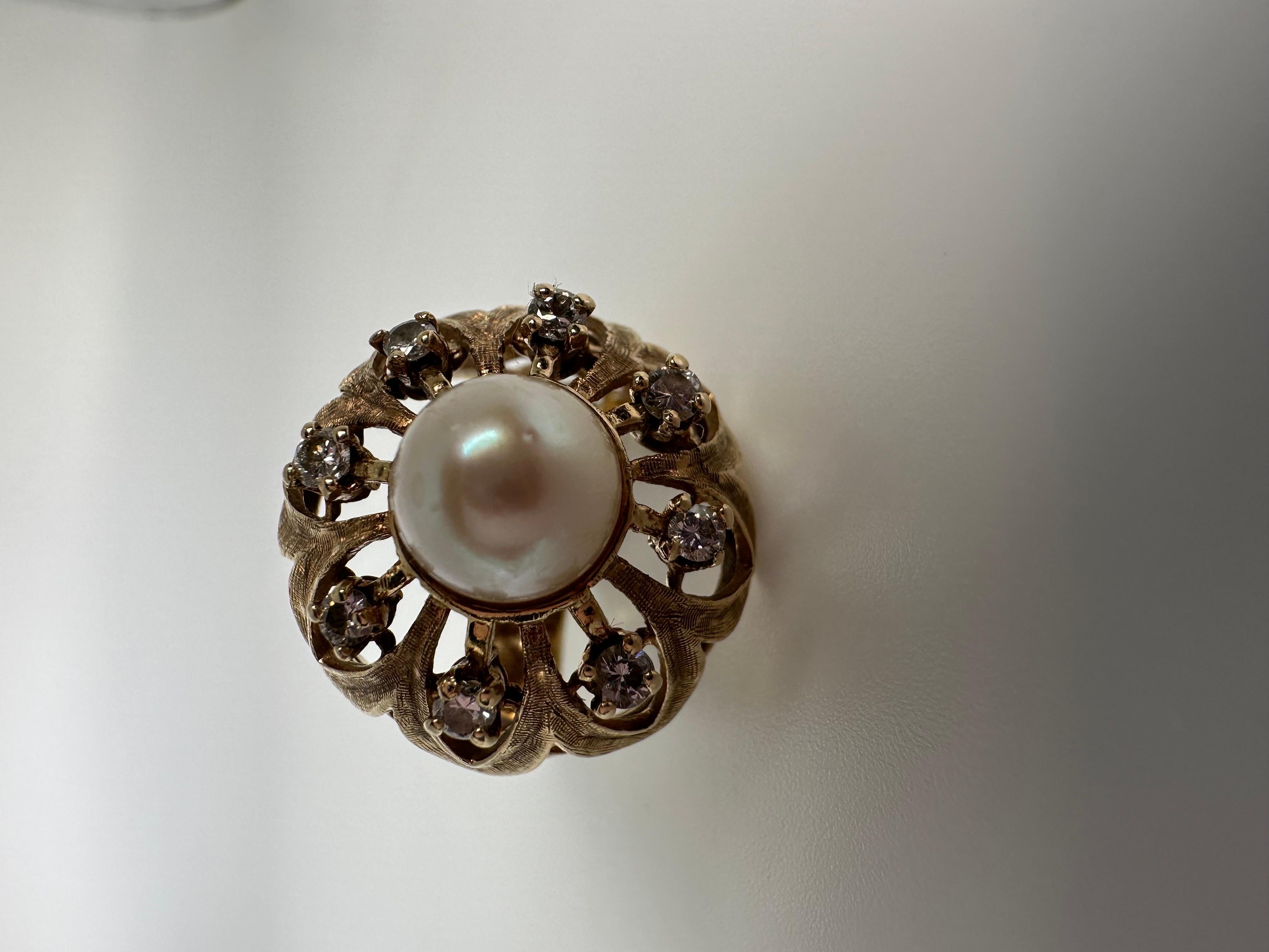 Royal Pearl and diamond ring in 14KT yellow gold dome designer ring In Excellent Condition For Sale In Jupiter, FL
