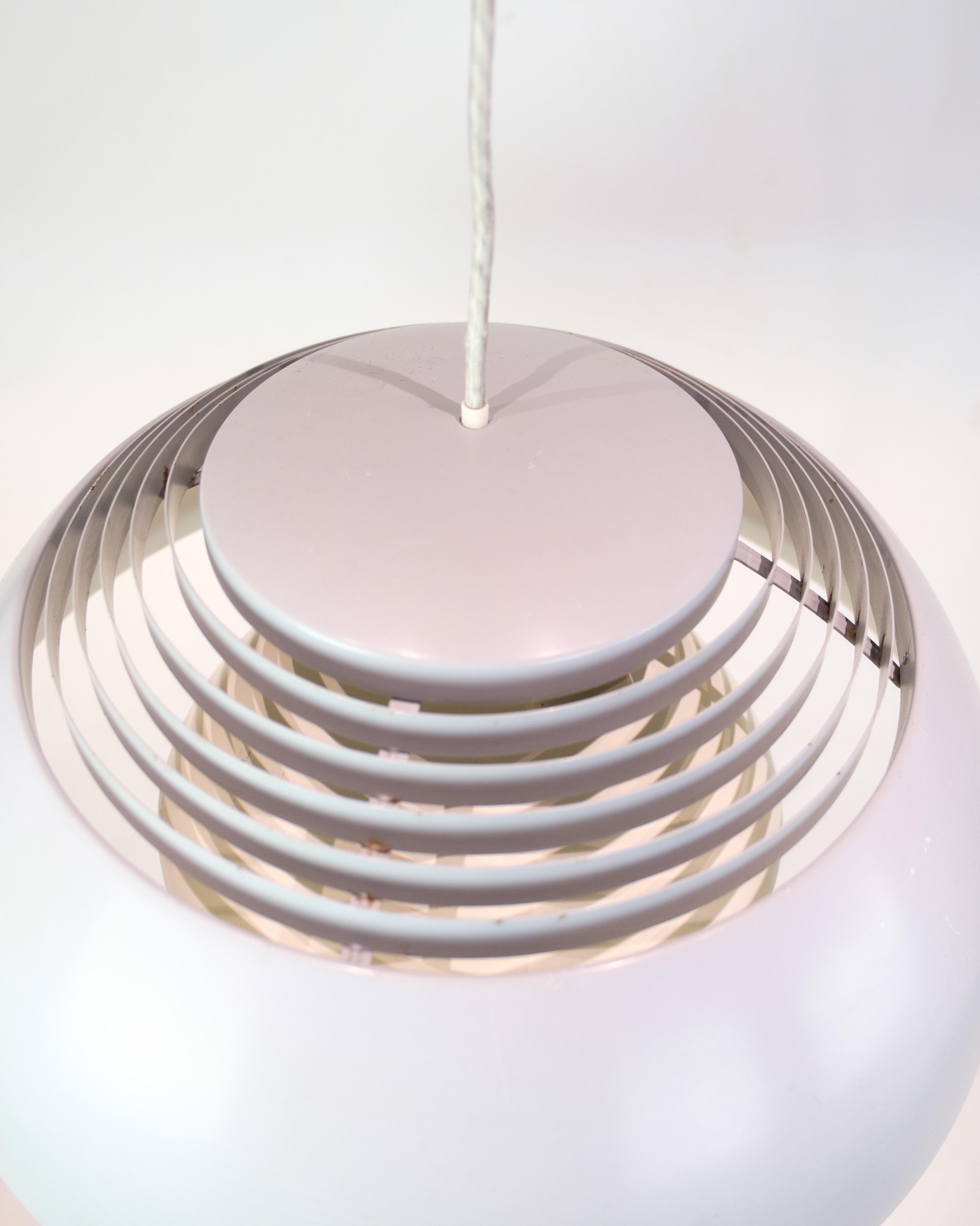 Aluminium Pendentif Royal en gris, en aluminium et en acier par Arne Jacobsen dans les années 1960 en vente